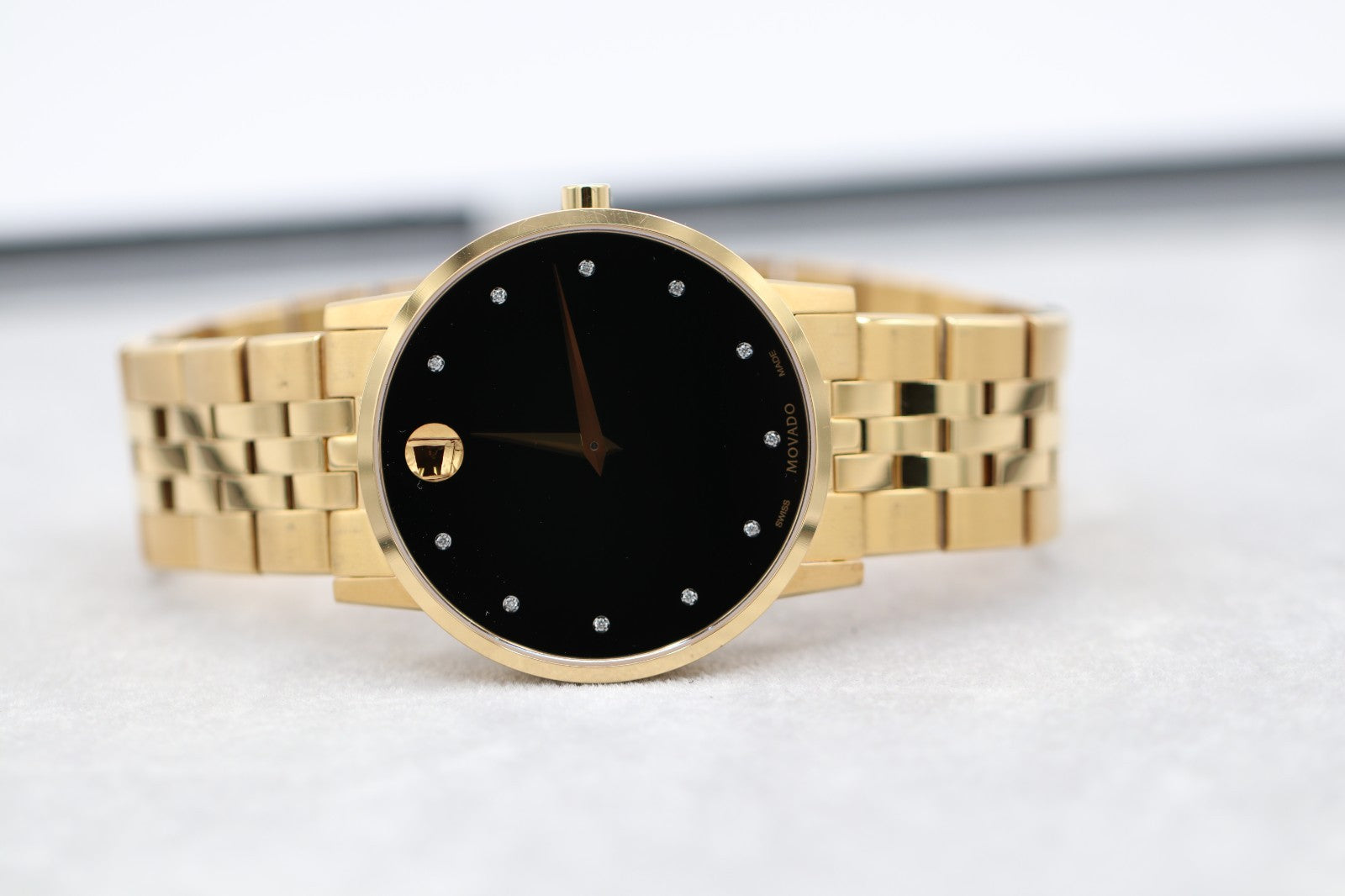 Movado Museum Series Men's Gold Tone Black Dial Diamond Quartz Watch 0607625