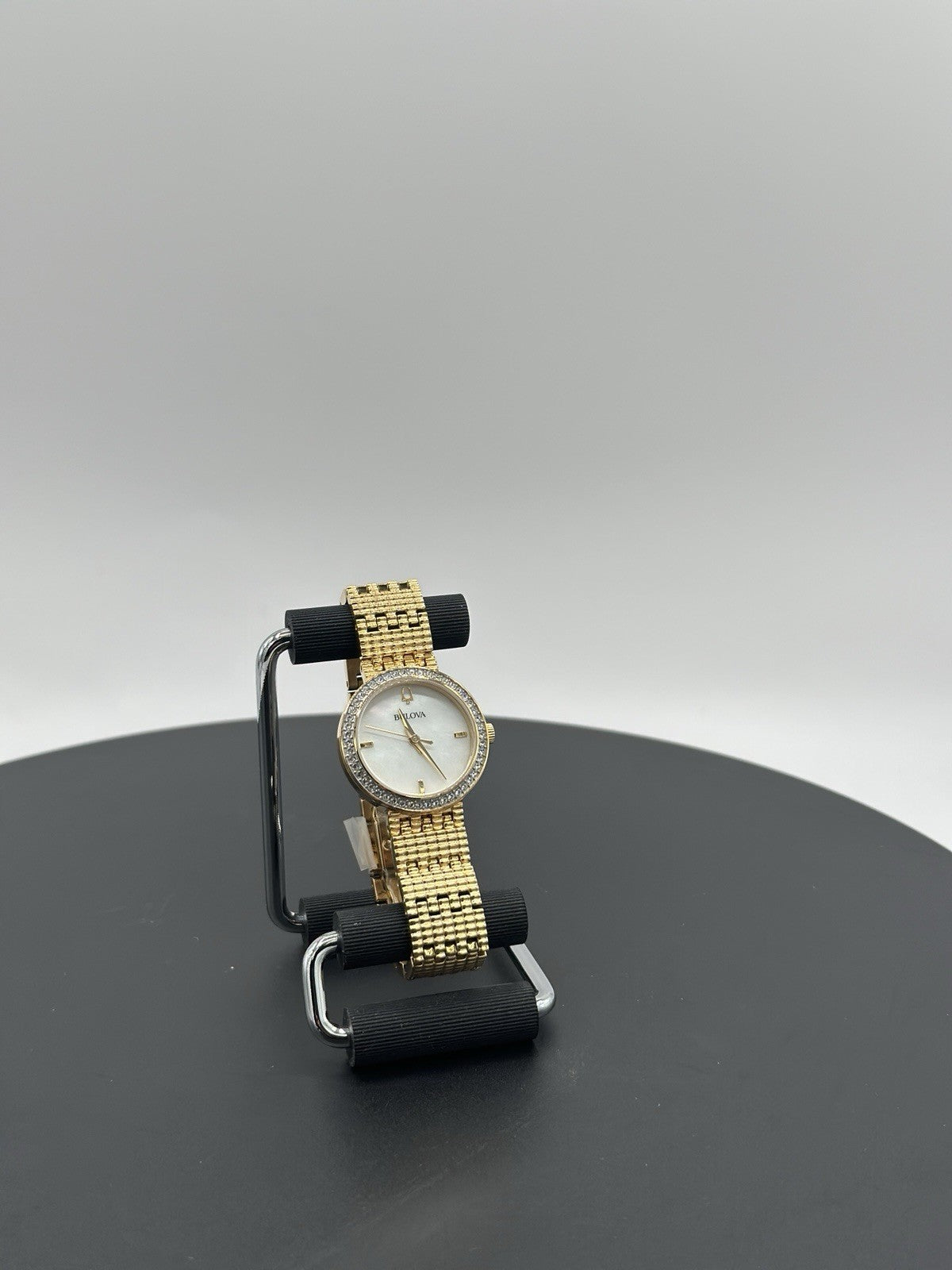 BULOVA $350 WOMEN'S DAZZLING CRYSTALS GOLD, M-O-PEARL DIAL WATCH PHANTOM 98L278