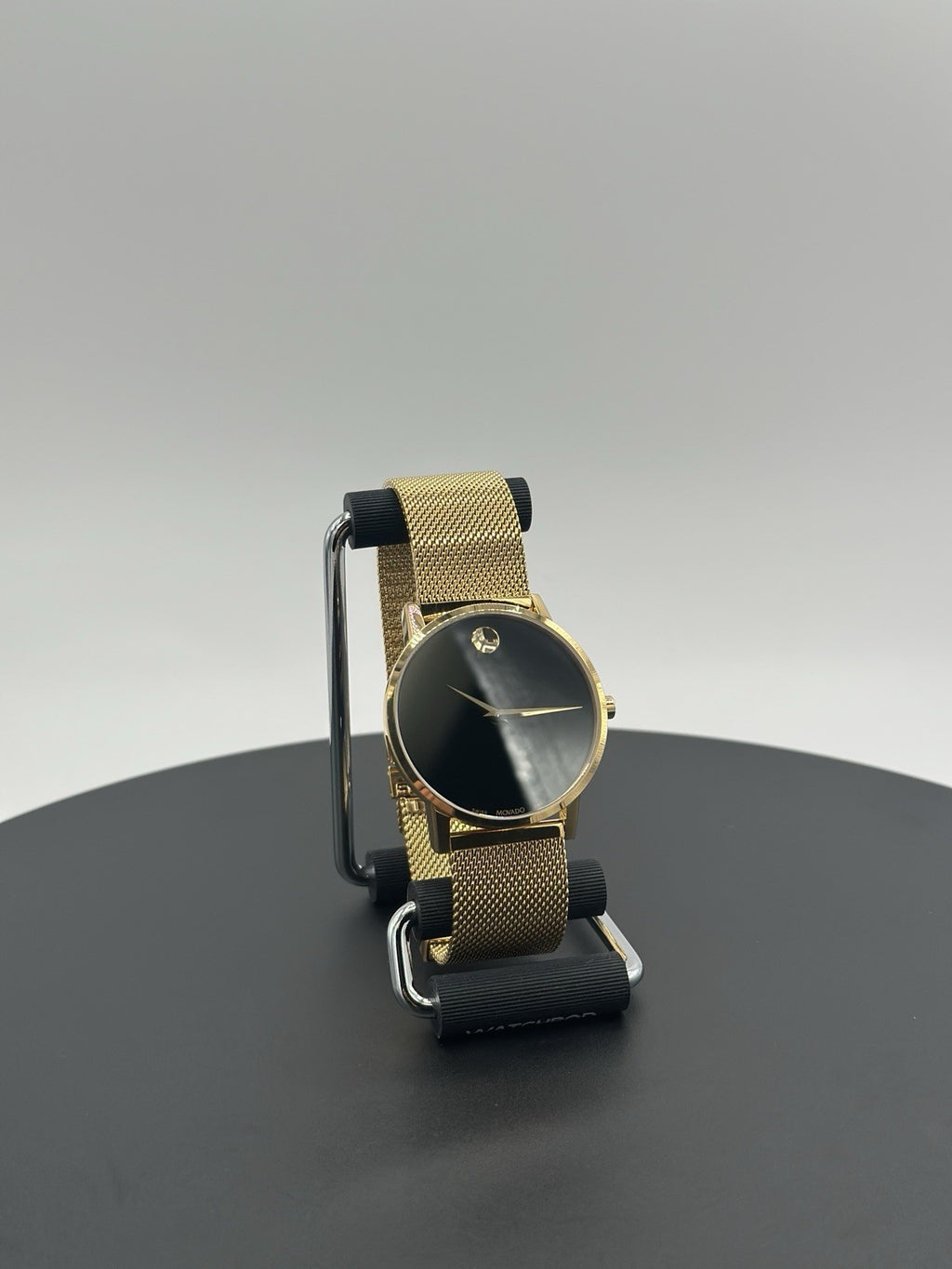 Movado Museum Watch Men 40mm Black Dial Gold Case Round Mesh Band 0607396