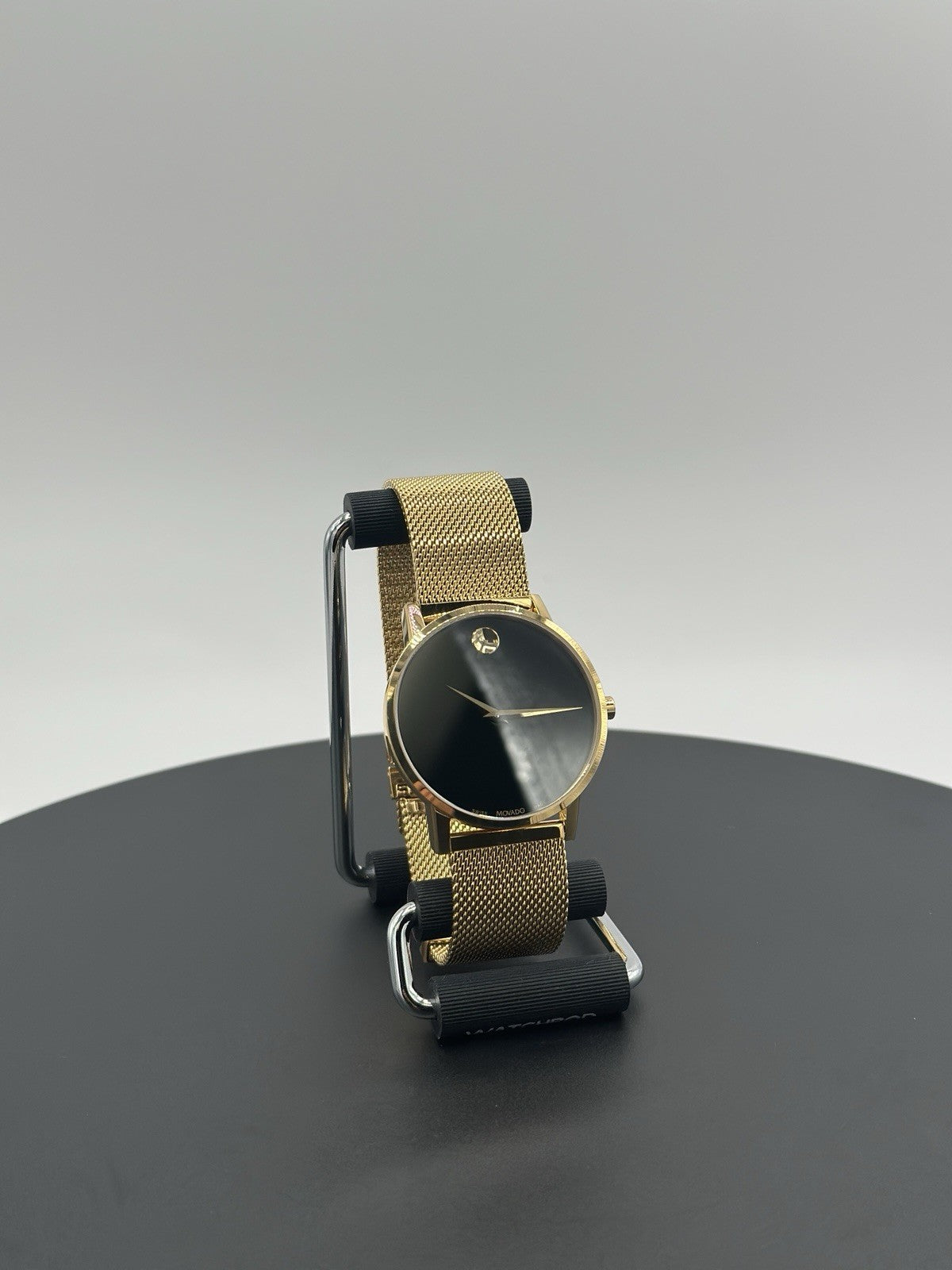Movado Museum Watch Men 40mm Black Dial Gold Case Round Mesh Band 0607396