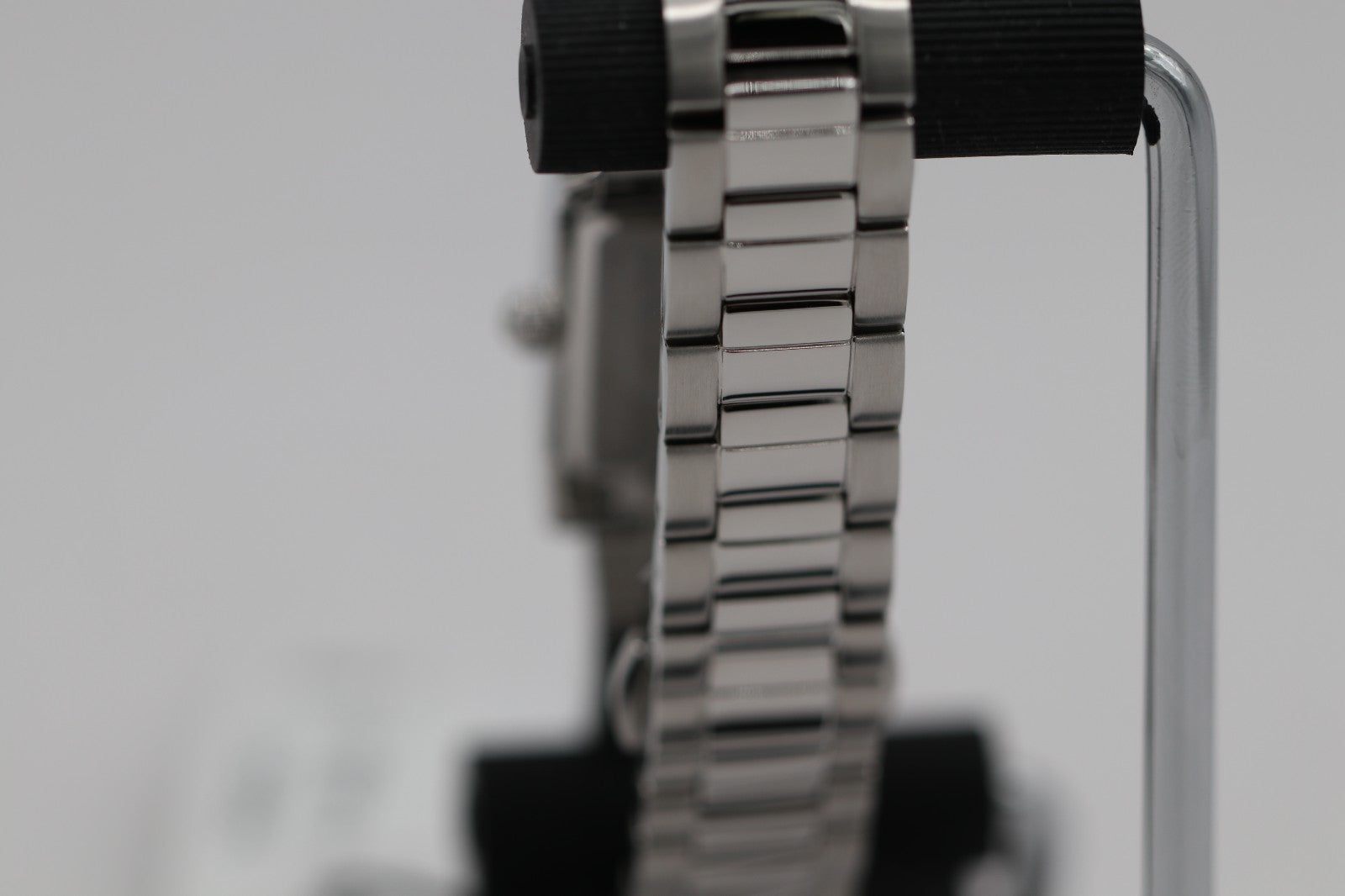 Bulova Classic Blue Abalone Diamond Ladies Tank Watch 96P262 Stainless Quartz