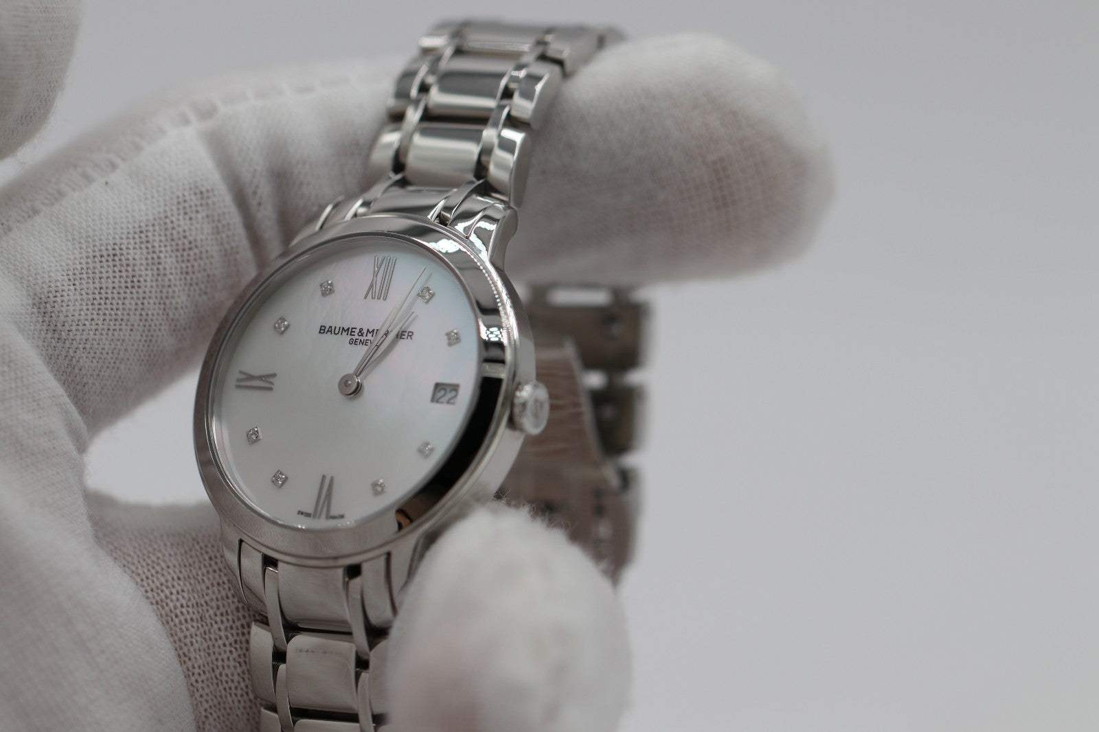 Baume et Mercier Classima MOP  Dial Ladies Watch MOA10326