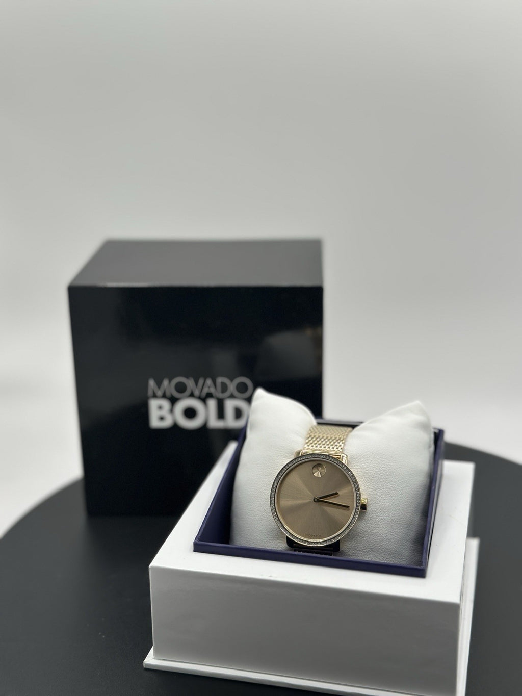 MOVADO BOLD 3600656 SHIMMER GOLD CRYSTAL BEZEL MESH LADIES SWISS WATCH 34 MM