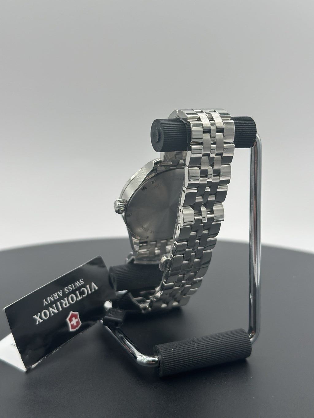Victorinox Swiss Army Alliance Watch Women 35mm Silver Dial Steel Date Round