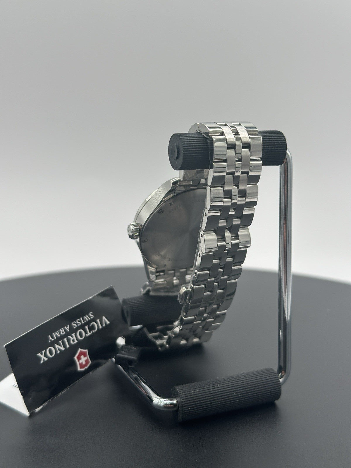 Victorinox Swiss Army Alliance Watch Women 35mm Silver Dial Steel Date Round