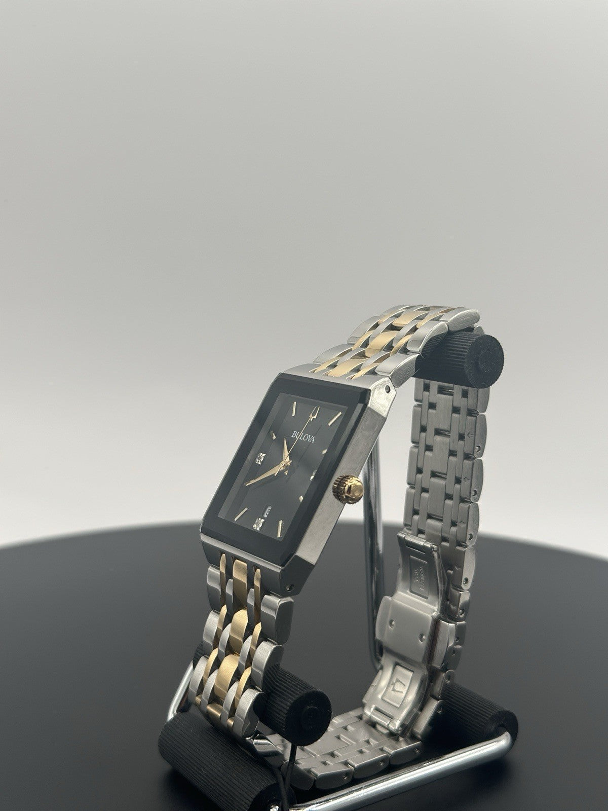 BULOVA 98D153 Diamond Stainless Steel Gold & Silver Tone Date Men's Watch