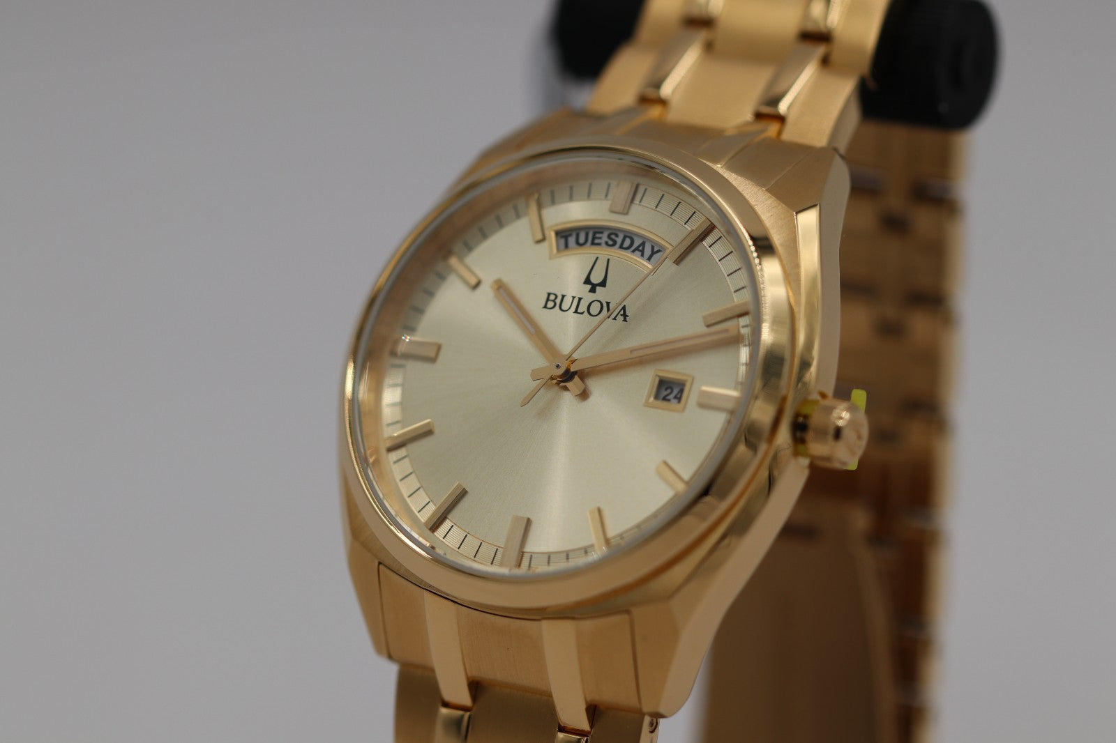 Bulova 97C115 Surveyor Classic Dial Gold-Tone SS Men's Watch $259.99 MSRP