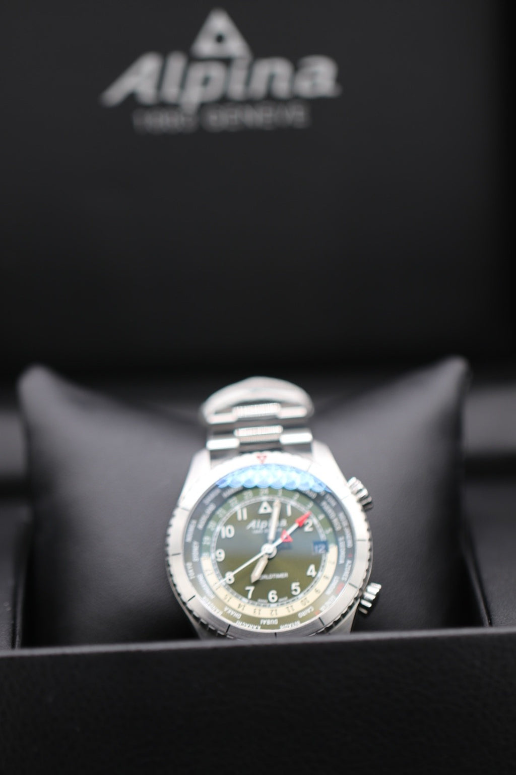Alpina Startimer Worldtimer 41 mm Men's Quartz Watch AL-255GR4S26B