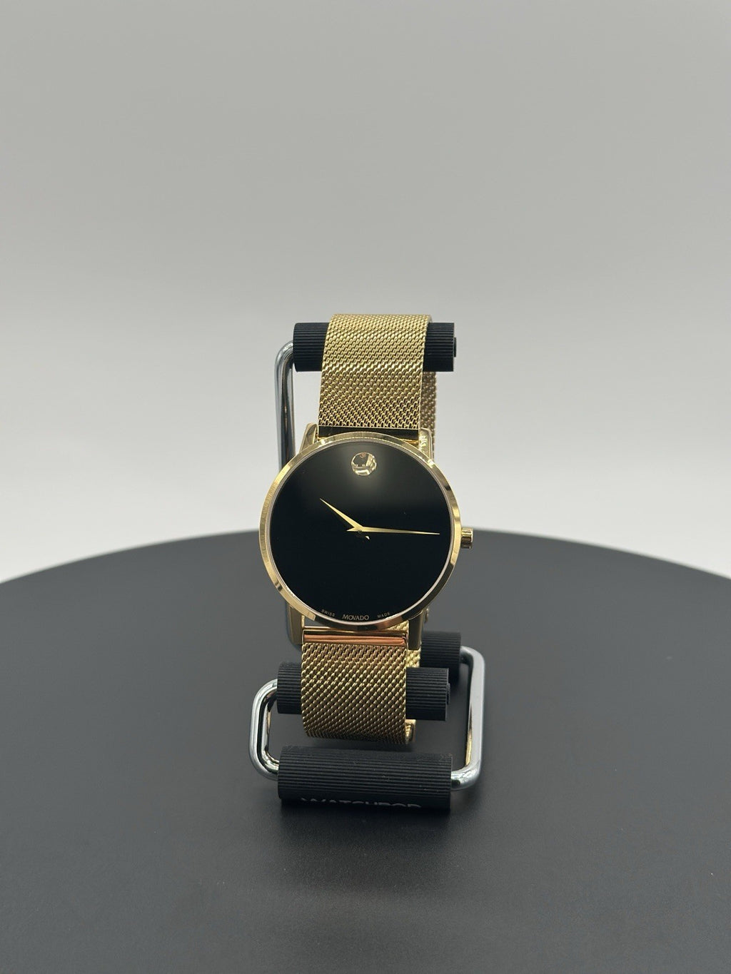 Movado Museum Watch Men 40mm Black Dial Gold Case Round Mesh Band 0607396