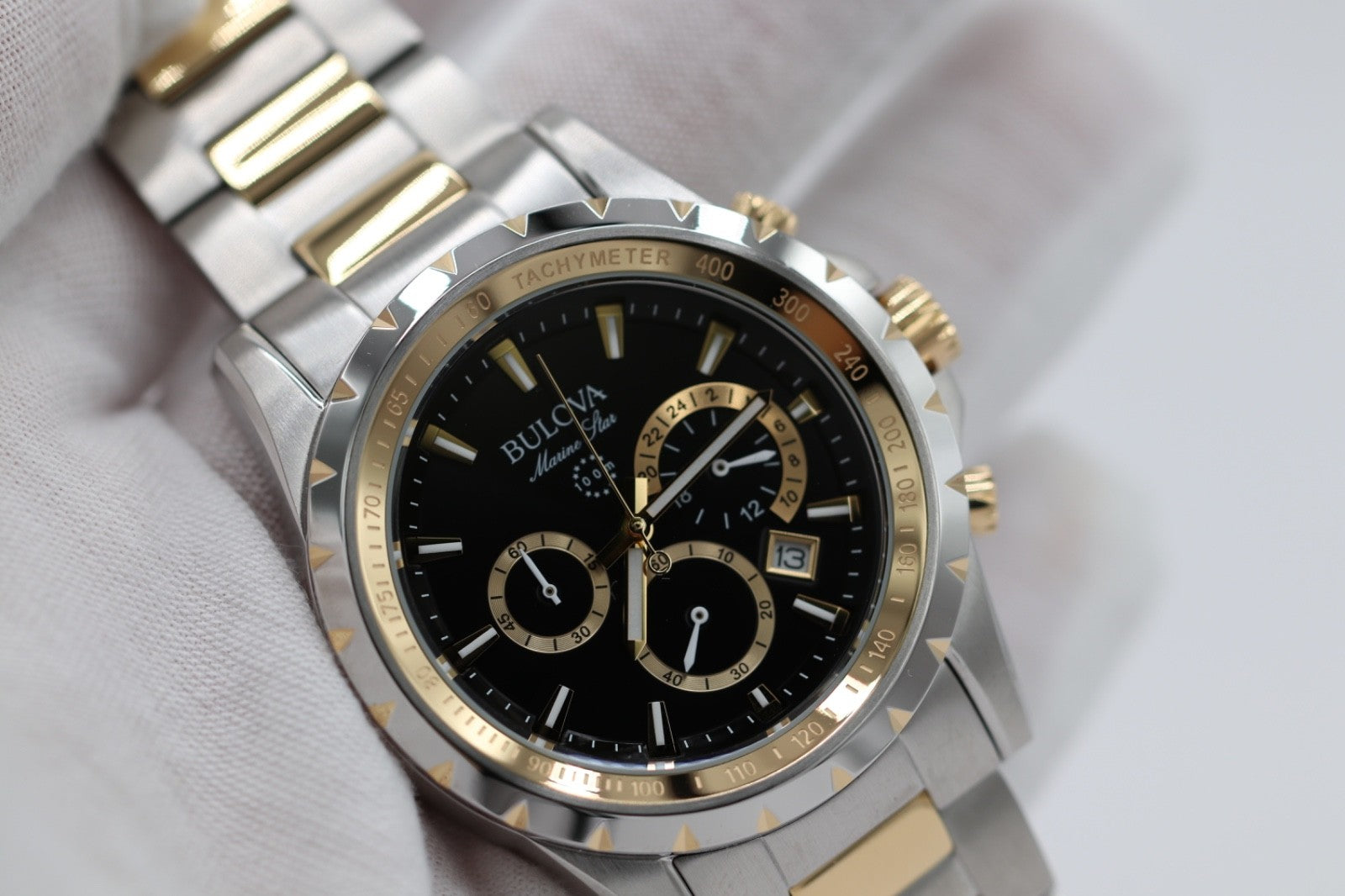 Bulova Mens Watch Marine Star 98B433 Two-Tone Stainless Steel Quartz Analog