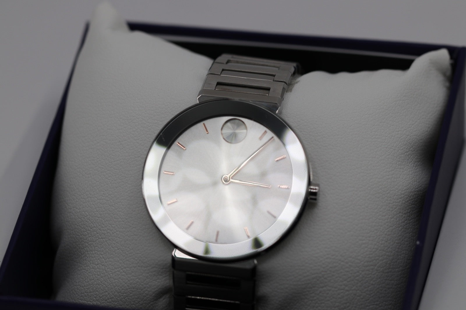 NEW Movado BOLD Horizon 3601090 Silver Dial Stainless Steel 34MM Ladies Watch