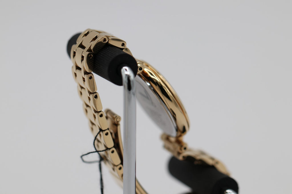 Seiko DIAMONDS SRZ536 50M Water Resistant, Mother of pearl Dial