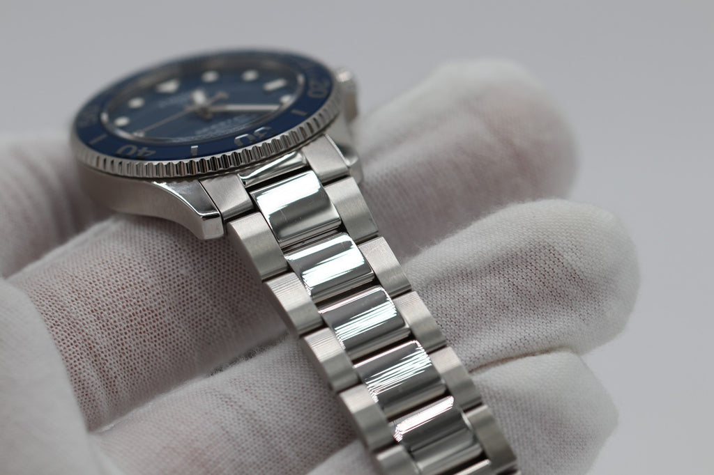 Tissot Seastar Blue Dial 36mm Womens Quartz Watch T120.210.11.041.00