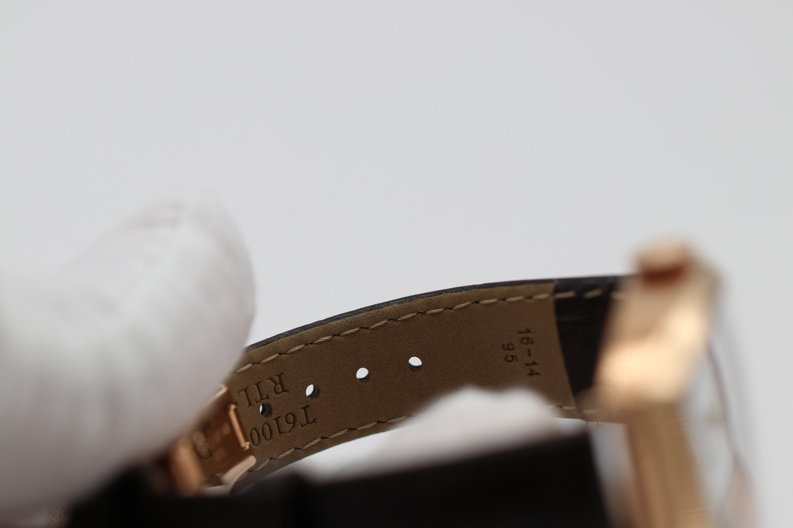 Tissot T1285053601200 Unisex Watch Analog Display Manual Movement Leather Band