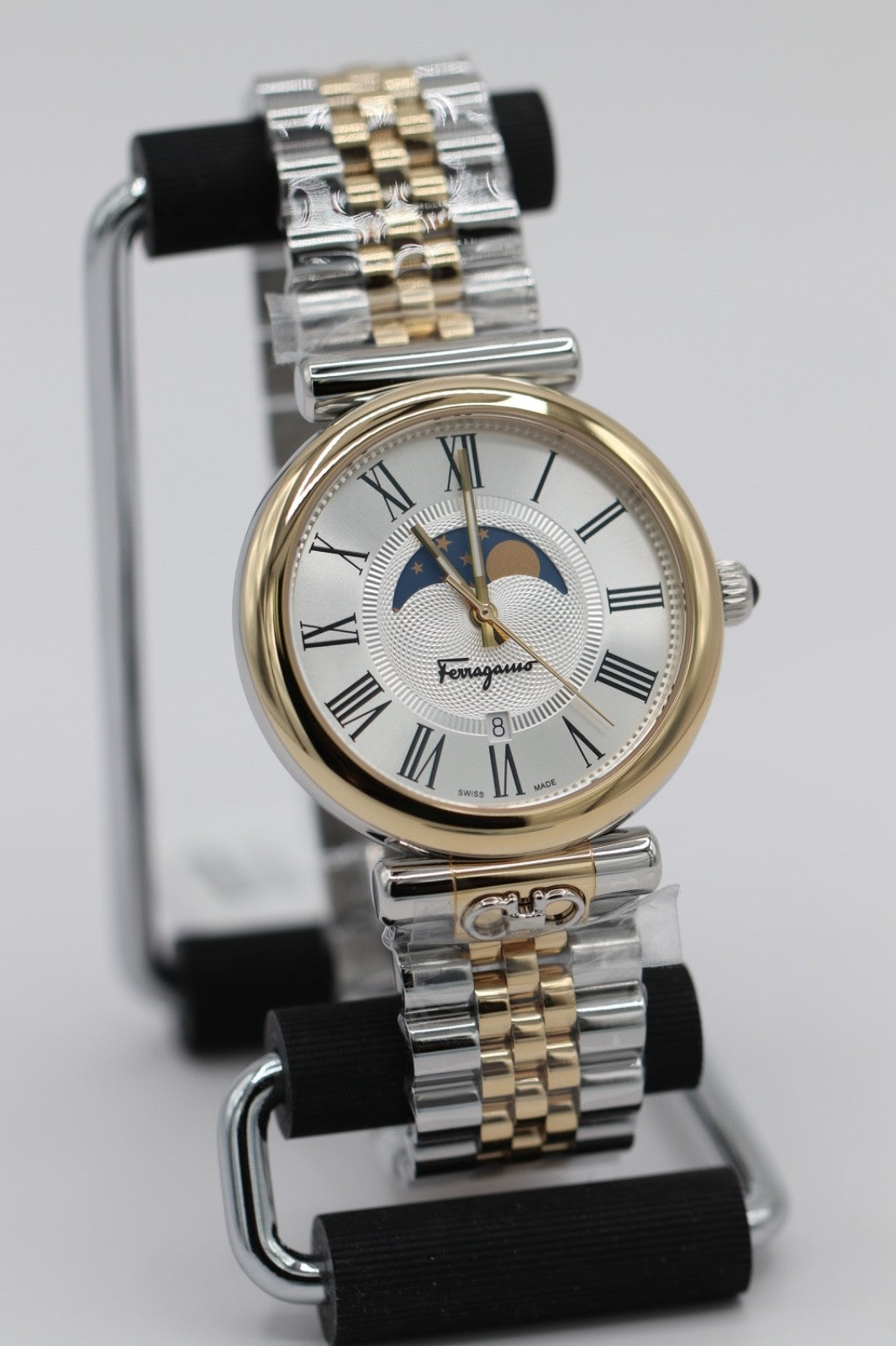 Salvatore Ferragamo Ora SFUW00422 Silver Women's Watch New + Box & Paper's