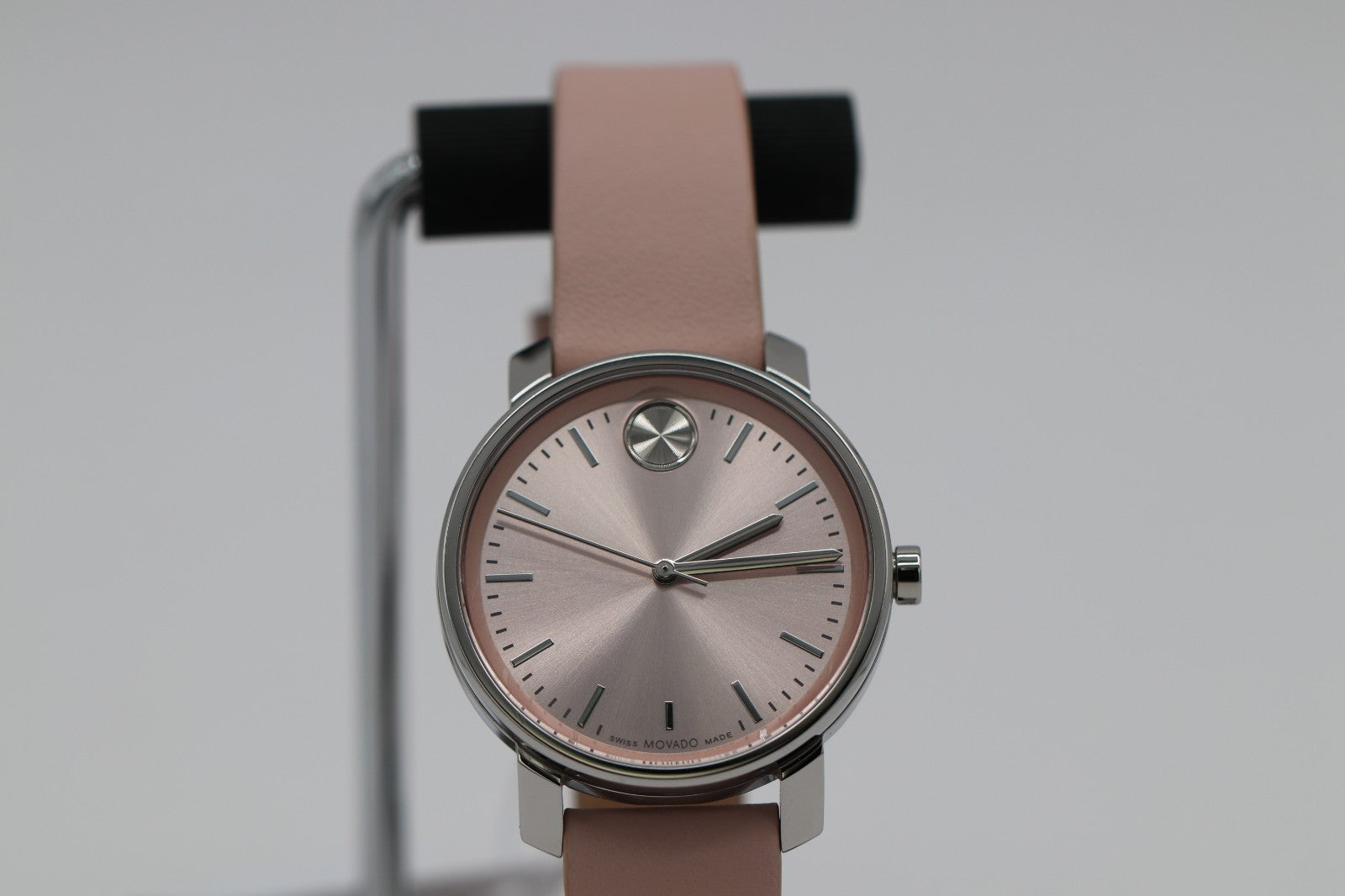 Movado Bold Access Quartz Pink Dial Leather Strap Ladies Watch 3601162