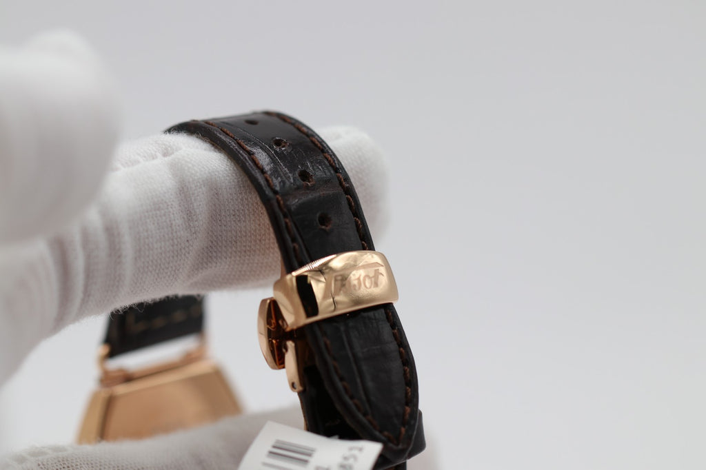 Tissot T1285053601200 Unisex Watch Analog Display Manual Movement Leather Band