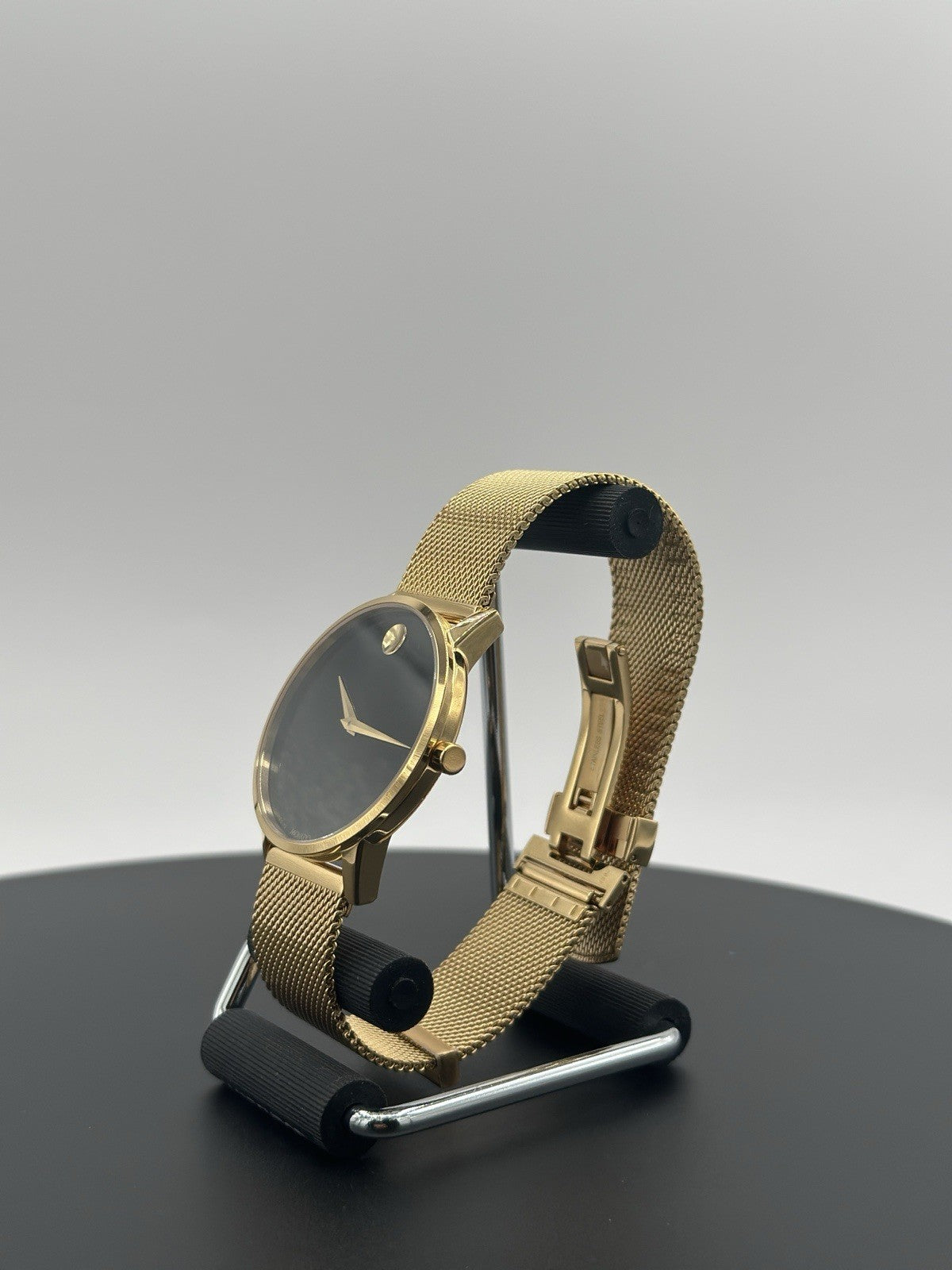 Movado Museum Watch Men 40mm Black Dial Gold Case Round Mesh Band 0607396
