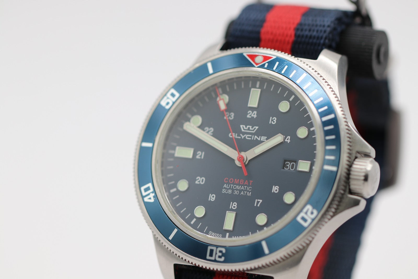 Glycine Combat Sub GL0257 Stunning Cadet Blue Dial