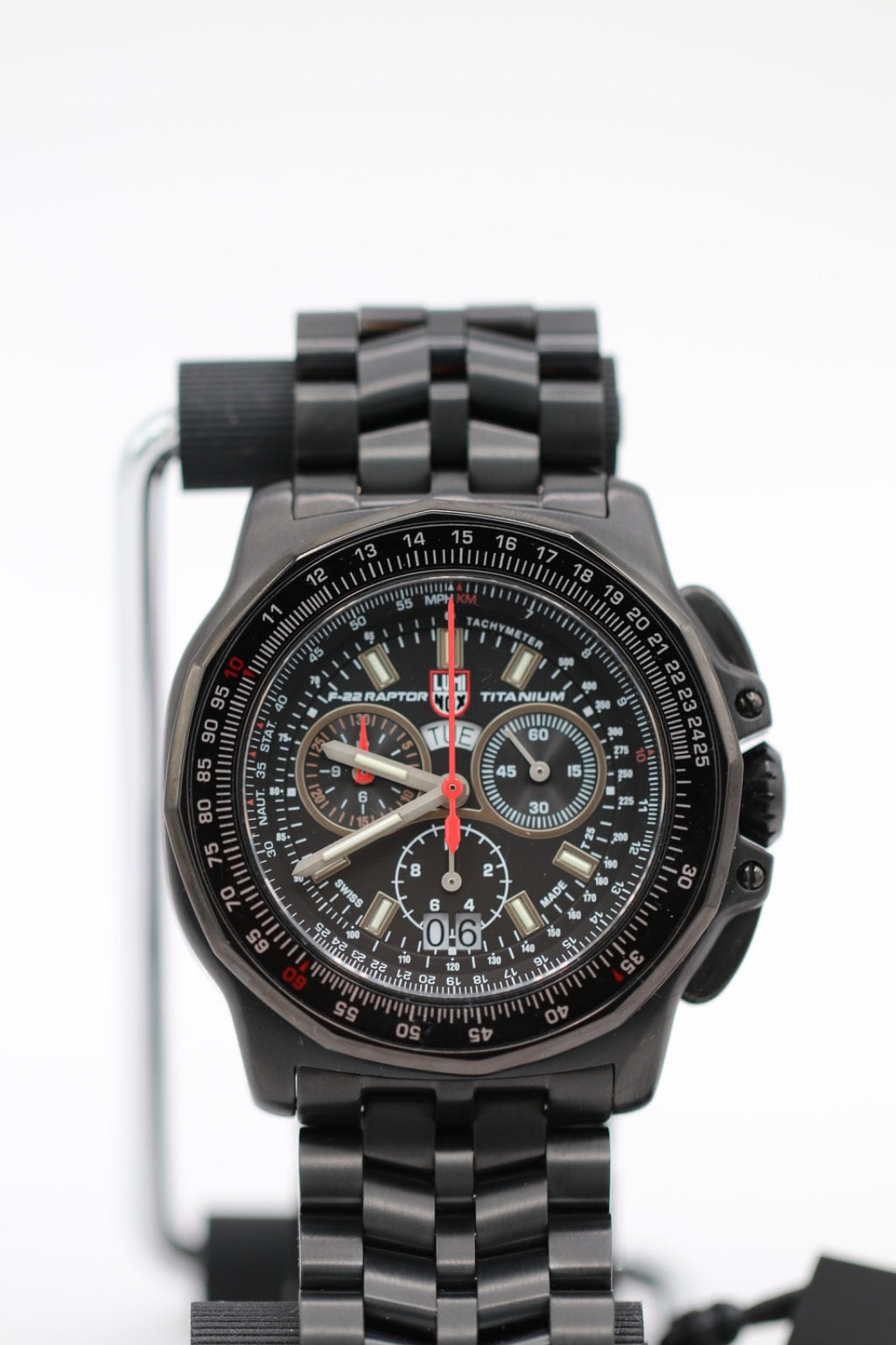 Luminox F22 Raptor 44mm Titanium 9270 Series Pilot Watch XA.9272