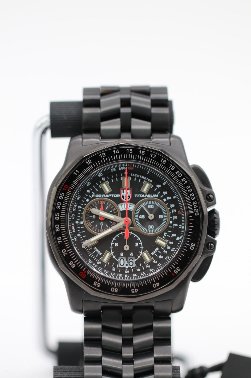 Luminox F22 Raptor 44mm Titanium 9270 Series Pilot Watch XA.9272
