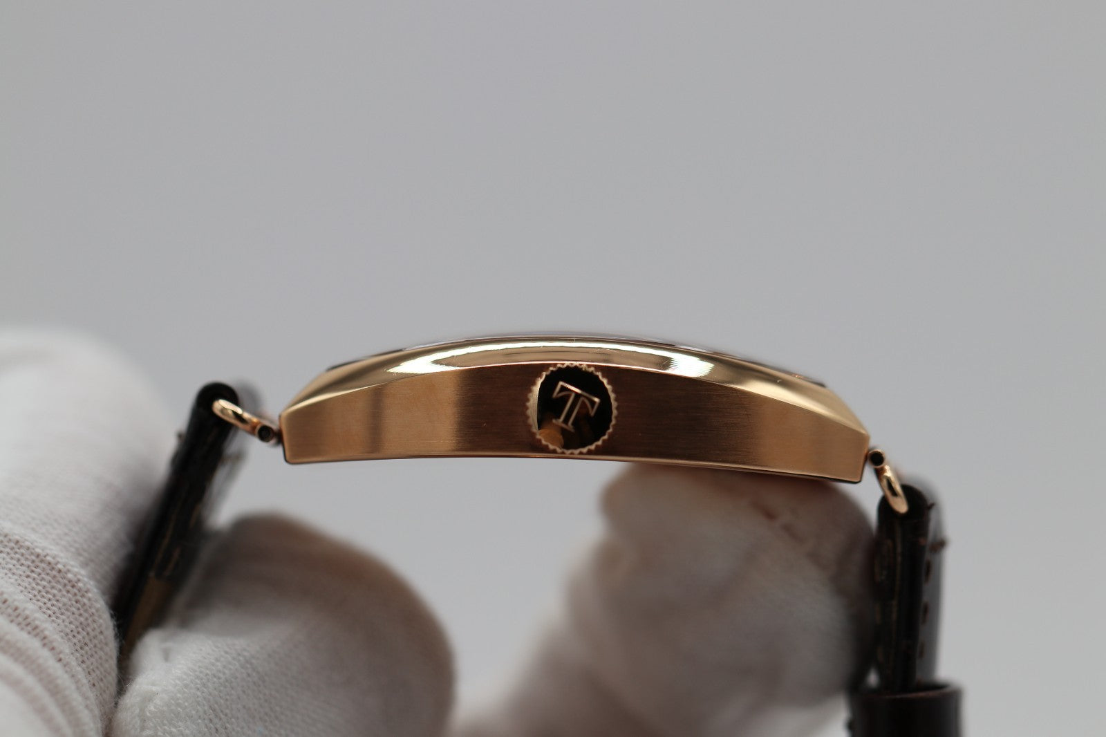 Tissot T1285053601200 Unisex Watch Analog Display Manual Movement Leather Band