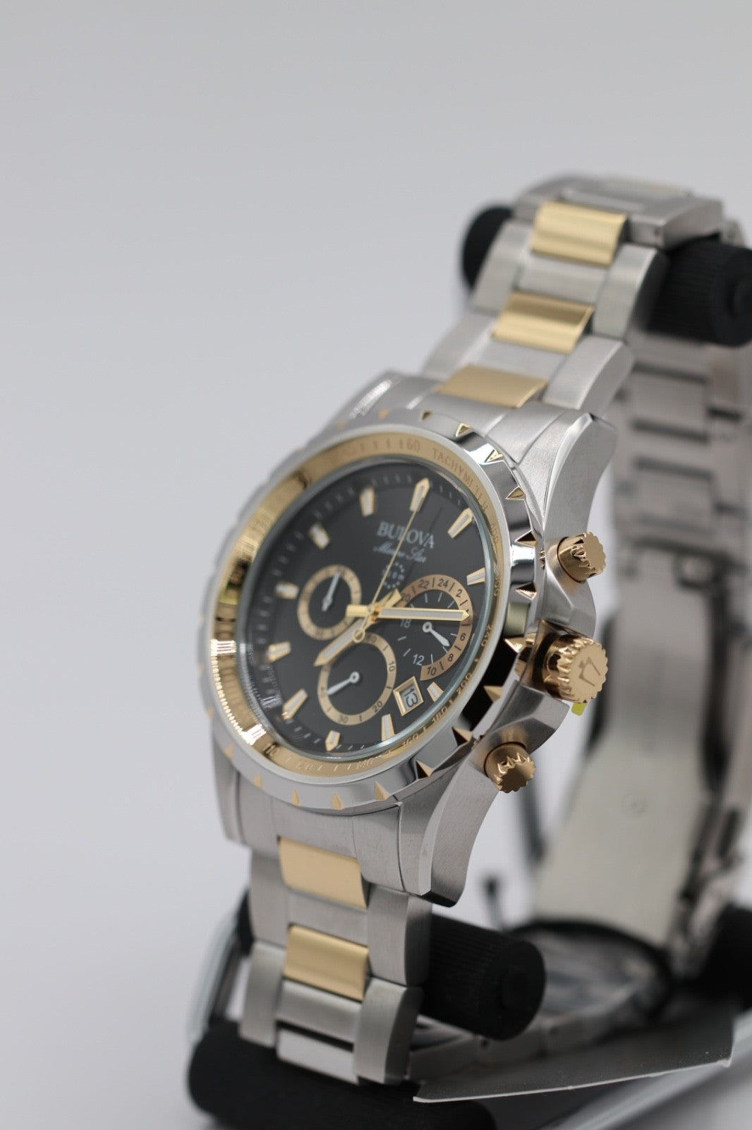 Bulova Mens Watch Marine Star 98B433 Two-Tone Stainless Steel Quartz Analog
