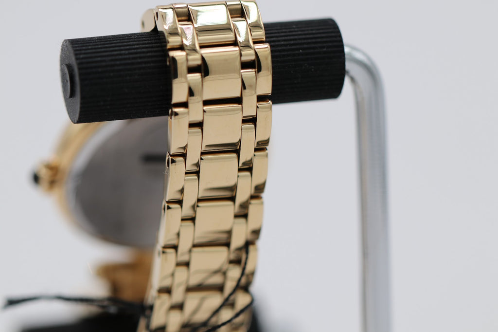 Seiko DIAMONDS SRZ536 50M Water Resistant, Mother of pearl Dial