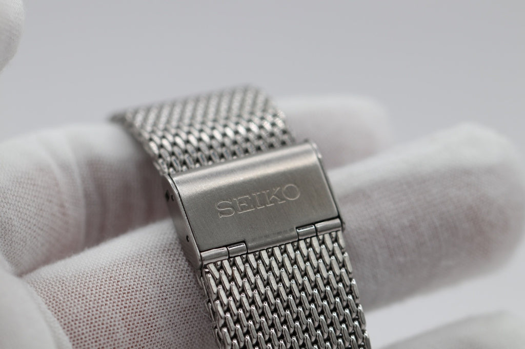 Seiko 5 Sports Men's Watch SRPD67 Automatic Cream Dial Day Date Steel 42mm