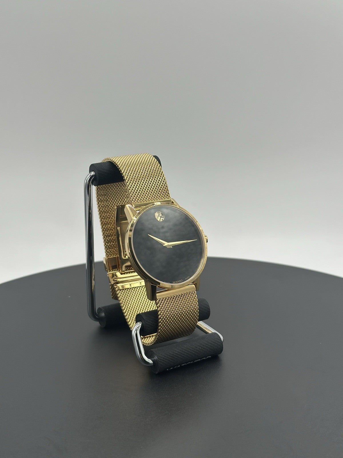Movado Museum Watch Men 40mm Black Dial Gold Case Round Mesh Band 0607396