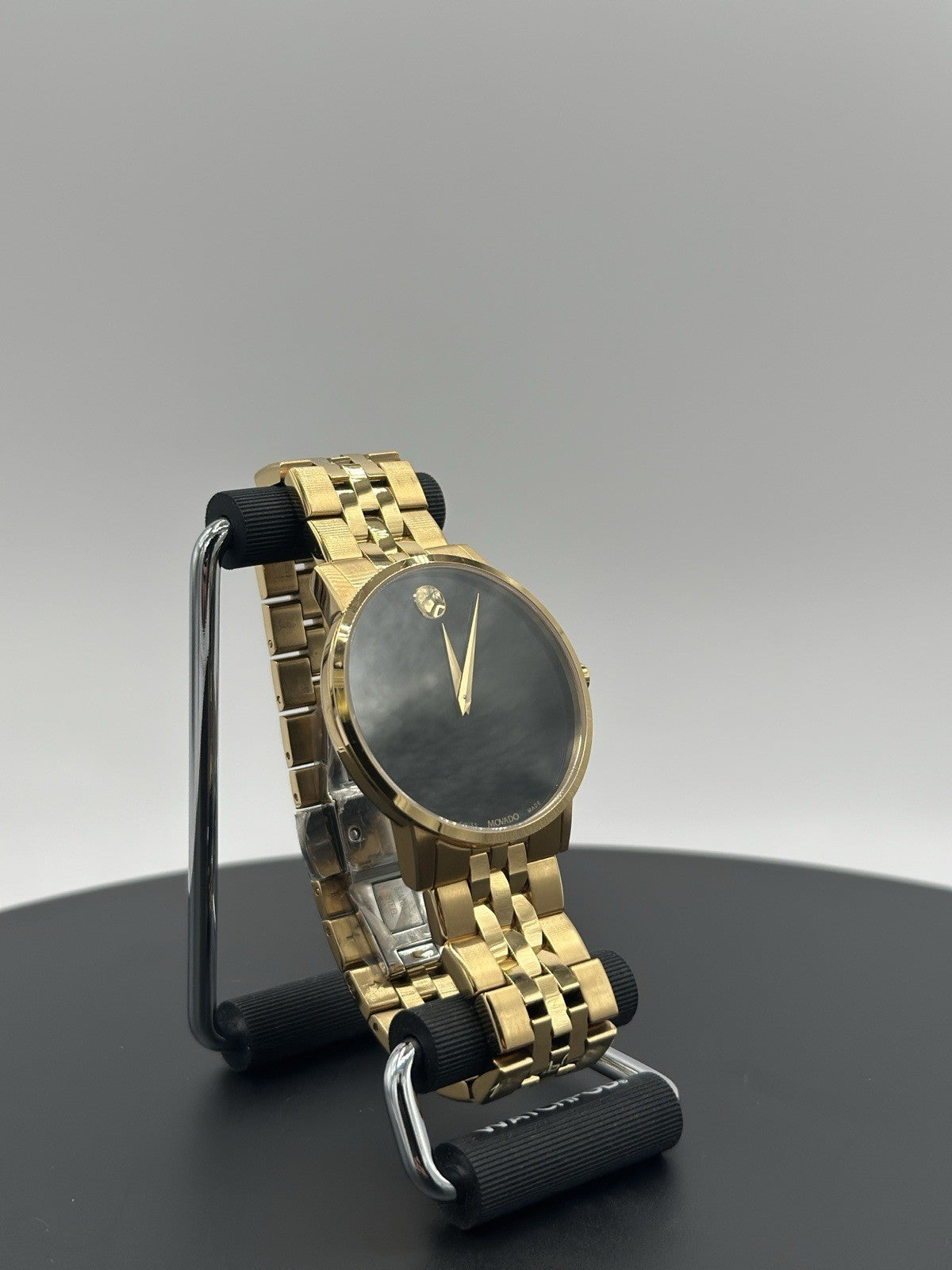 Movado Museum Men's Watch 0607203 Classic Series Swiss Made Quartz 40mm Steel