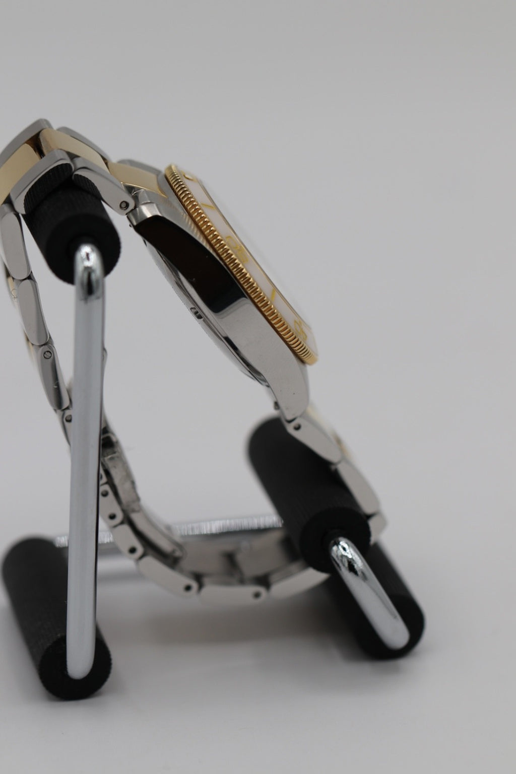 CERTINA Women Analog Automatic Casual Watch Classic Dress Mother of Pearl Dial