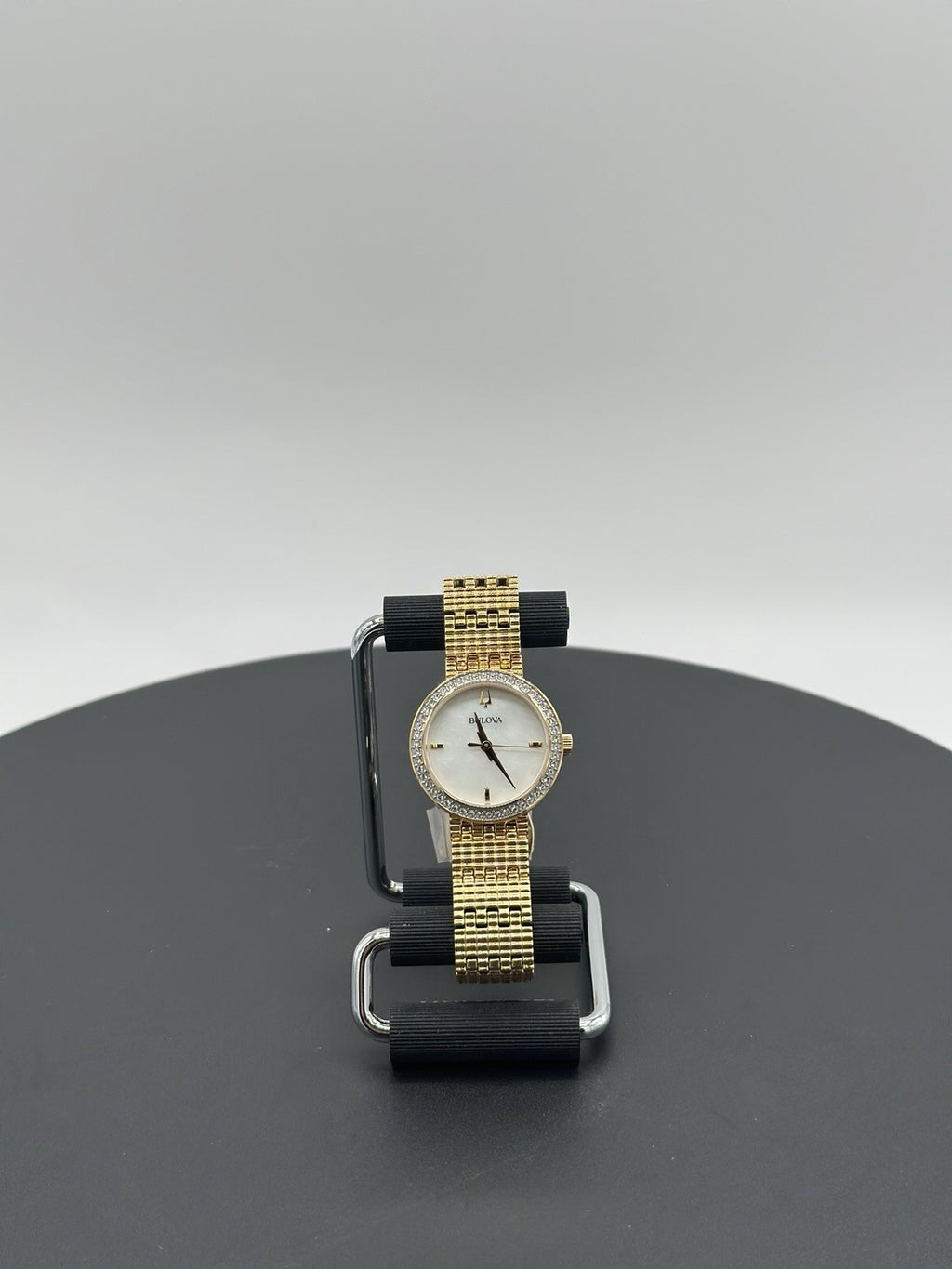 BULOVA $350 WOMEN'S DAZZLING CRYSTALS GOLD, M-O-PEARL DIAL WATCH PHANTOM 98L278