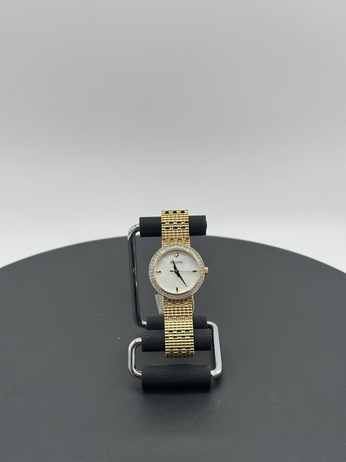 BULOVA $350 WOMEN'S DAZZLING CRYSTALS GOLD, M-O-PEARL DIAL WATCH PHANTOM 98L278