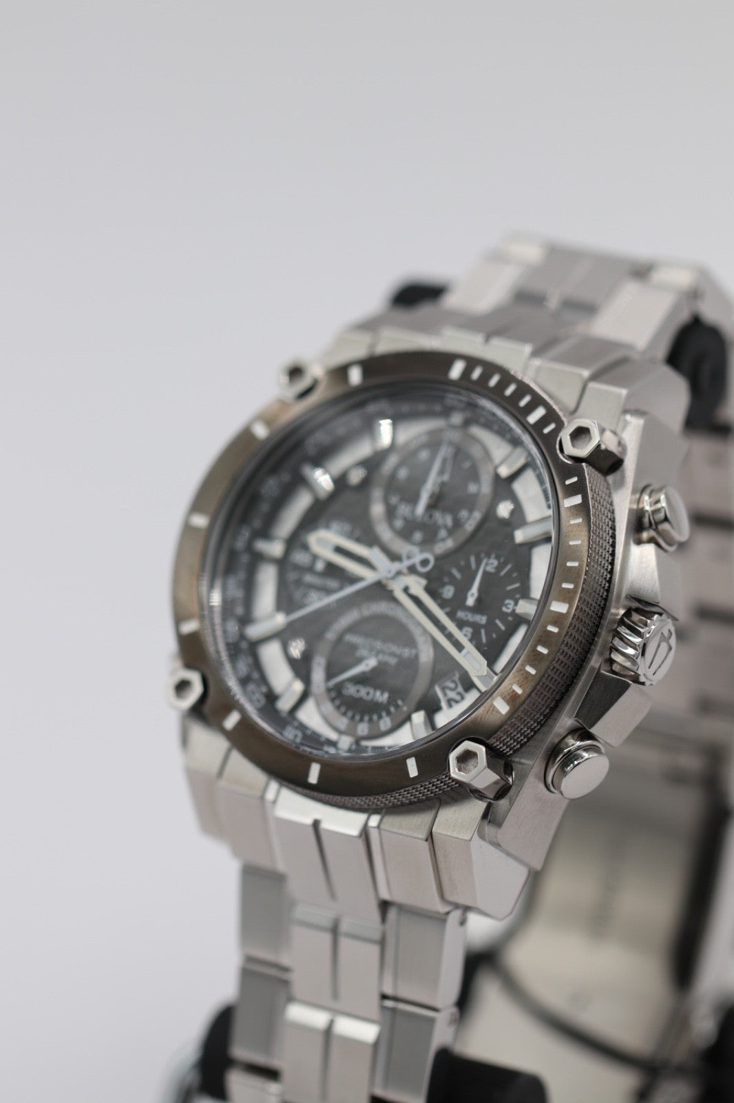 Bulova Precisionist Men's Chronograph Calendar Quartz Silver Watch 46 MM 98B405