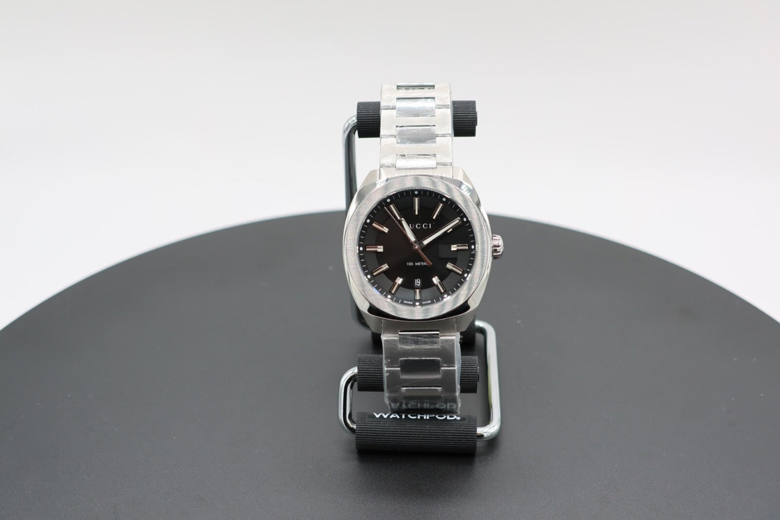 GUCCI GG2570 40MM QUARTZ STAINLESS STEEL BLK DIAL MEN'S WATCH YA142301 $1400