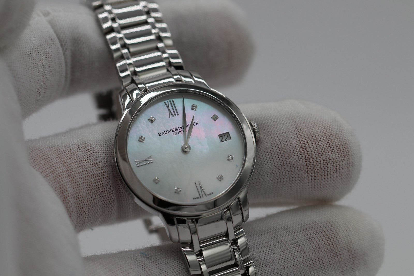 Baume et Mercier Classima MOP  Dial Ladies Watch MOA10326