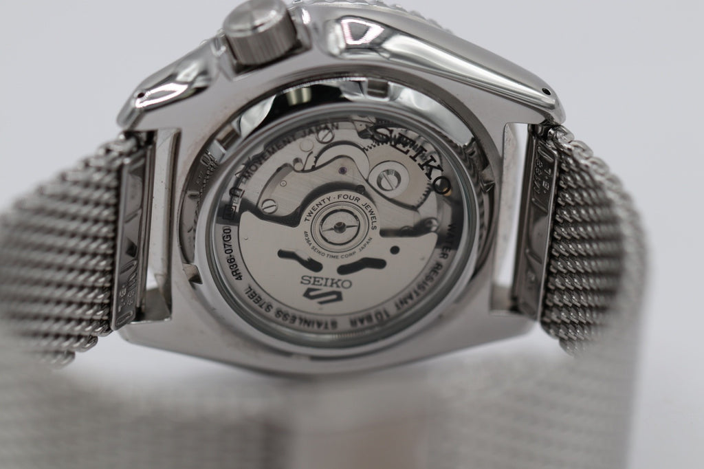 Seiko 5 Sports Men's Watch SRPD67 Automatic Cream Dial Day Date Steel 42mm