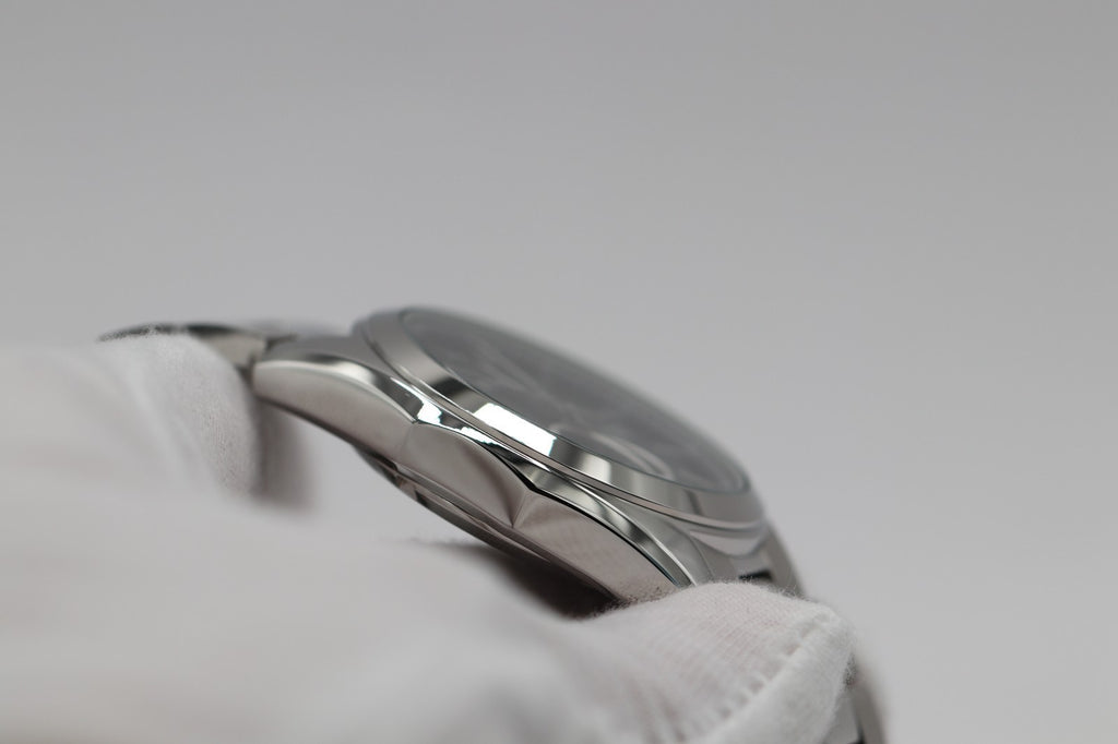 Bulova Surveyor Classic Automatic Men's Watch 42 mm 96A270