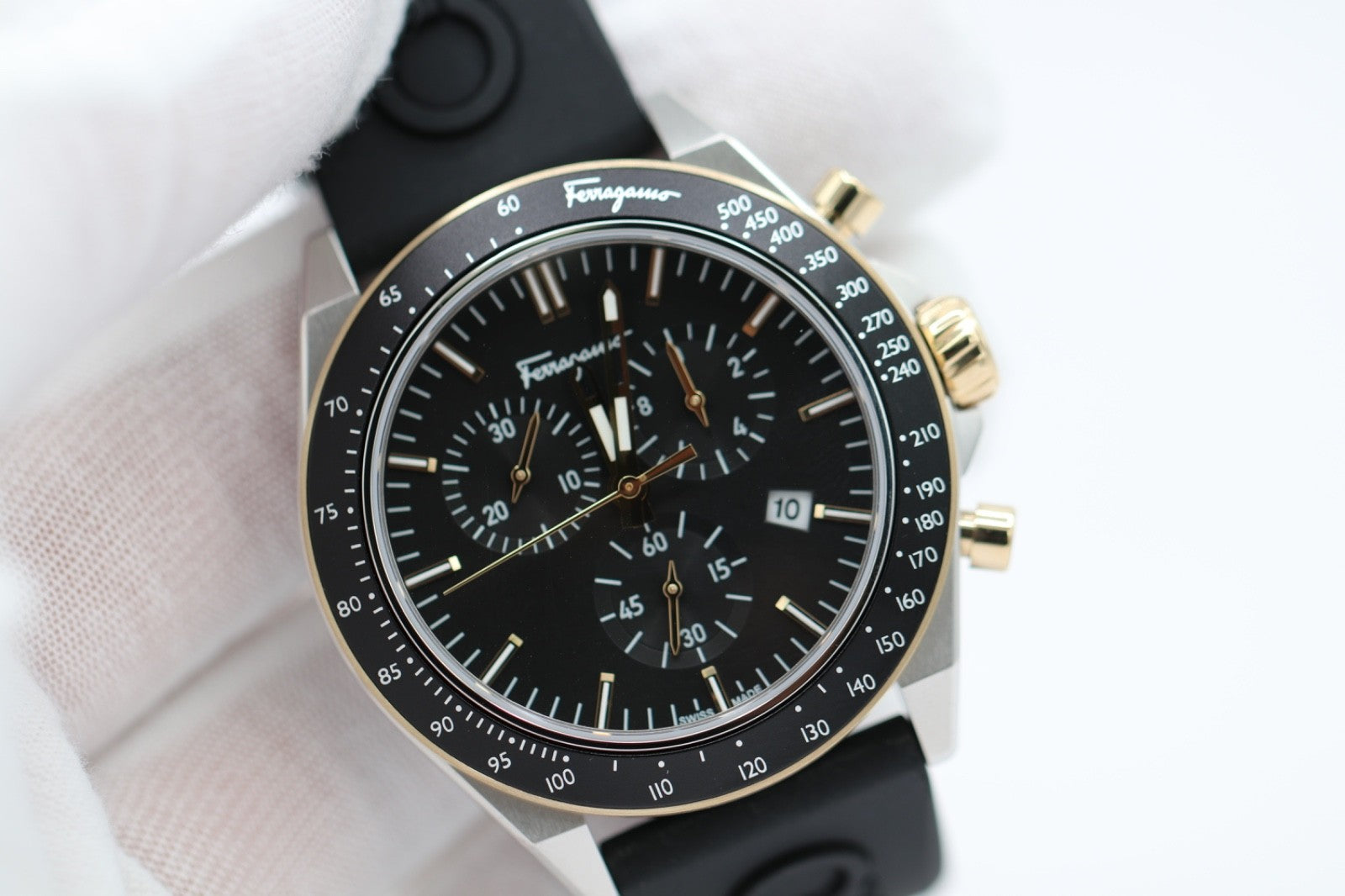 Salvatore Ferragamo Urban SFUR00422 Chronograph Men's Watch Brand New