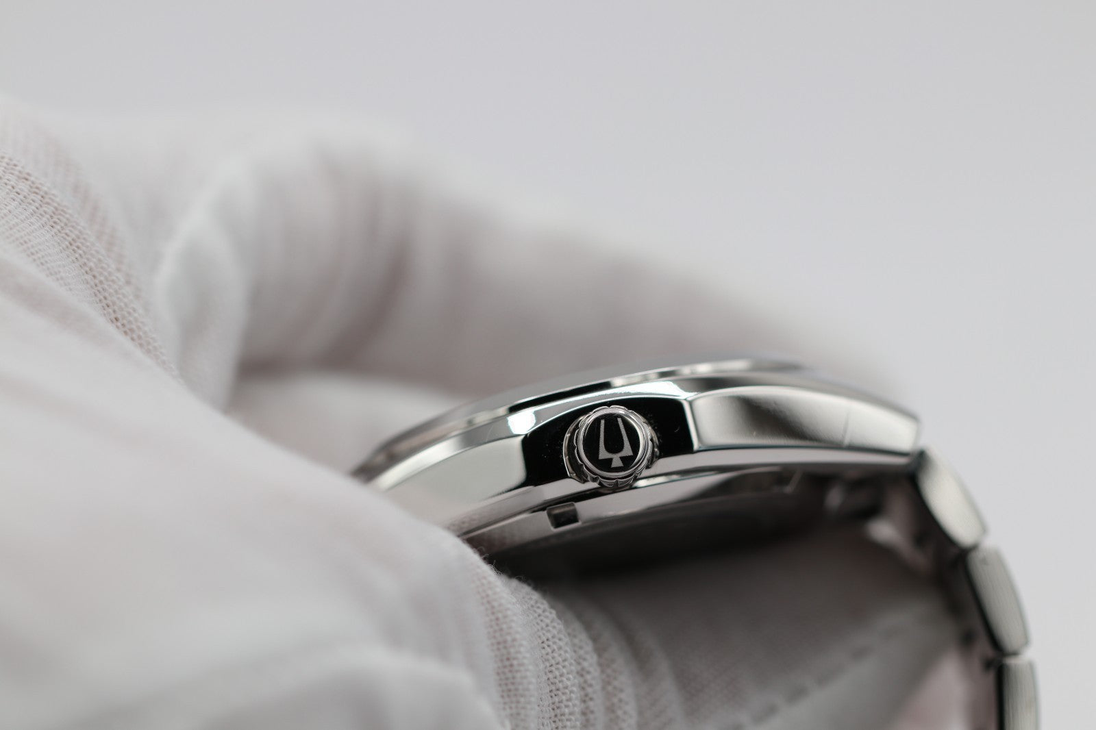 Bulova Surveyor Classic Automatic Men's Watch 42 mm 96A270