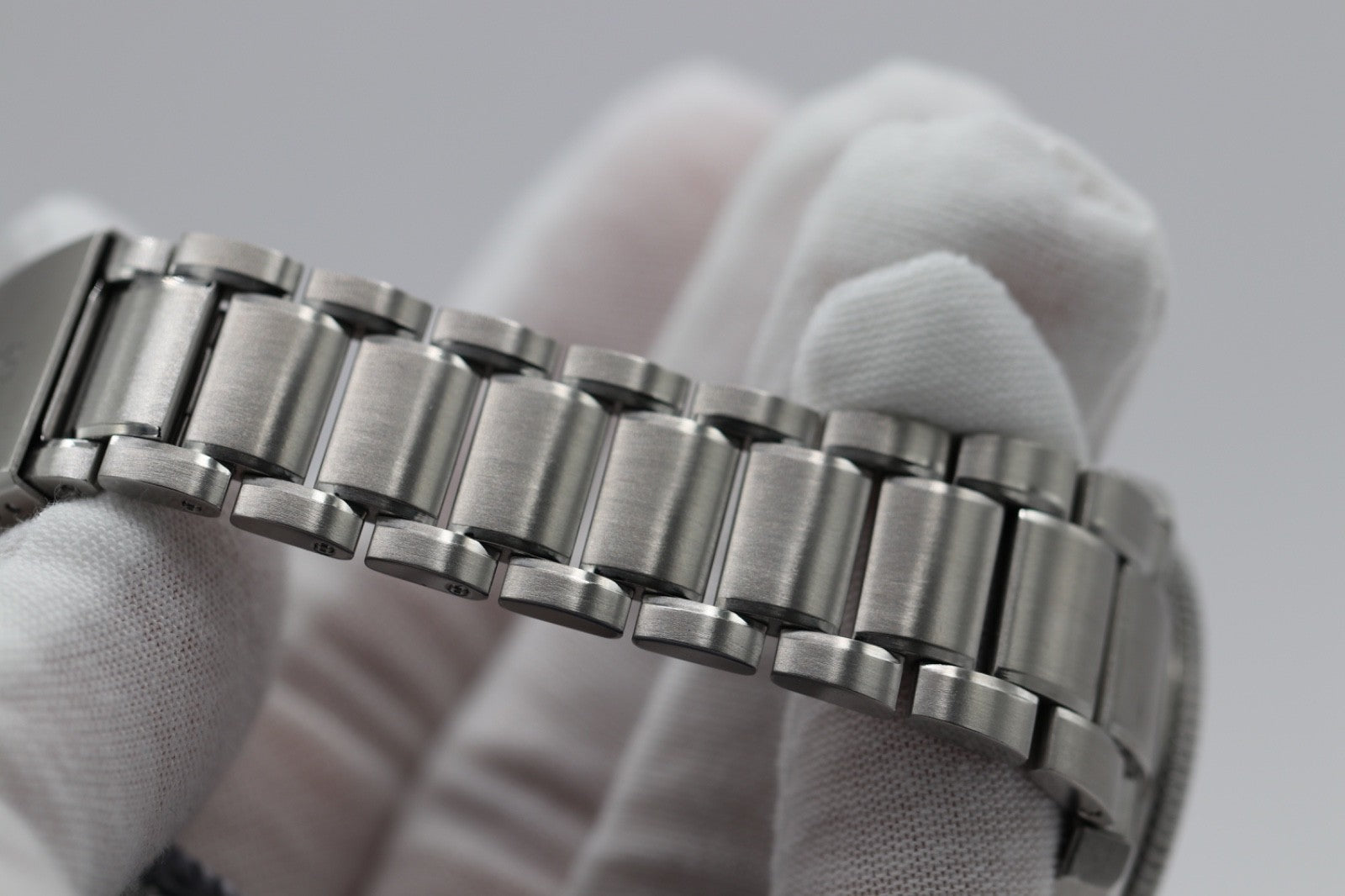 Longines Spirit Zulu Time 42mm Black Dial Steel Men's Watch L38124536