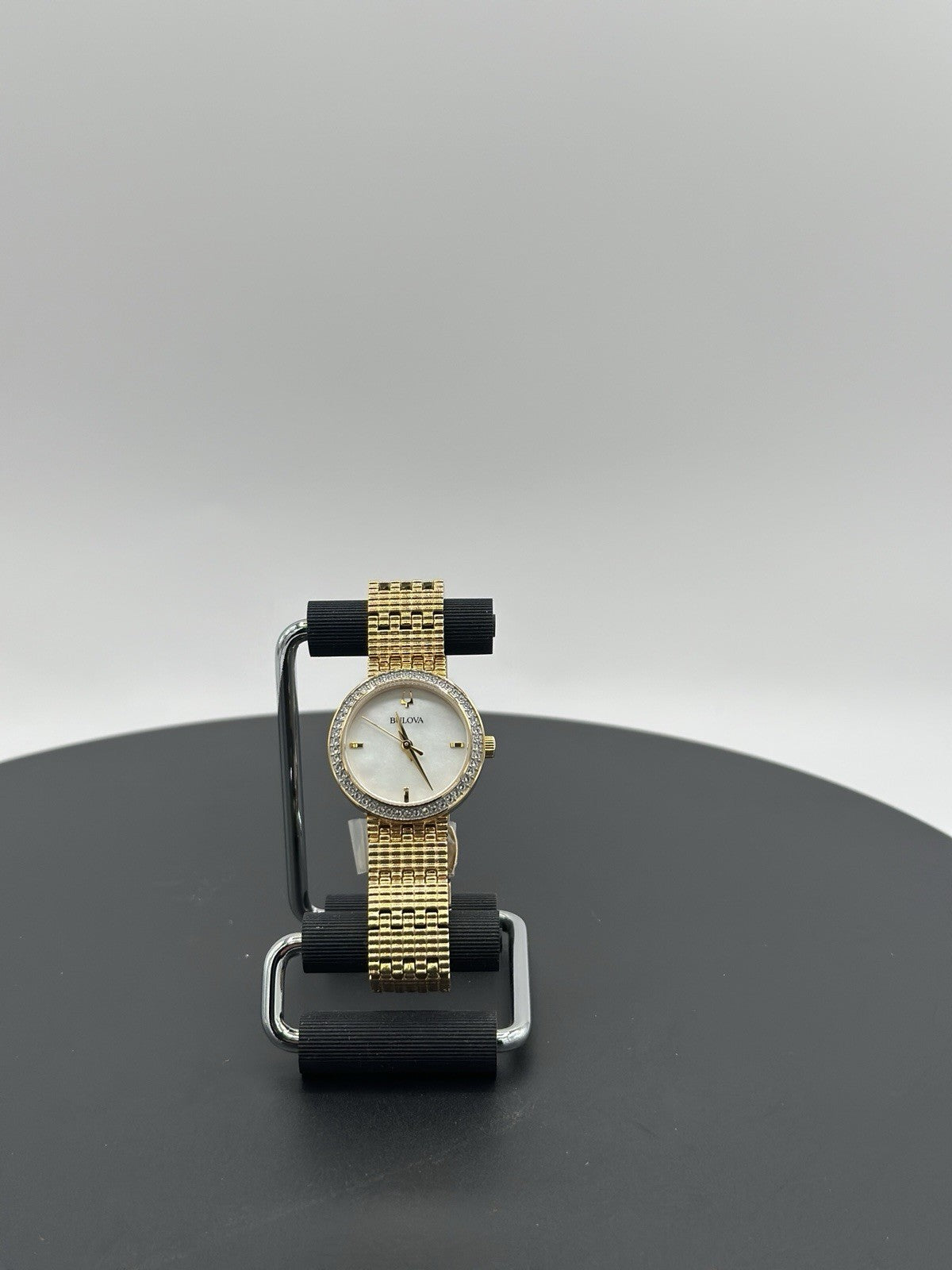 BULOVA $350 WOMEN'S DAZZLING CRYSTALS GOLD, M-O-PEARL DIAL WATCH PHANTOM 98L278