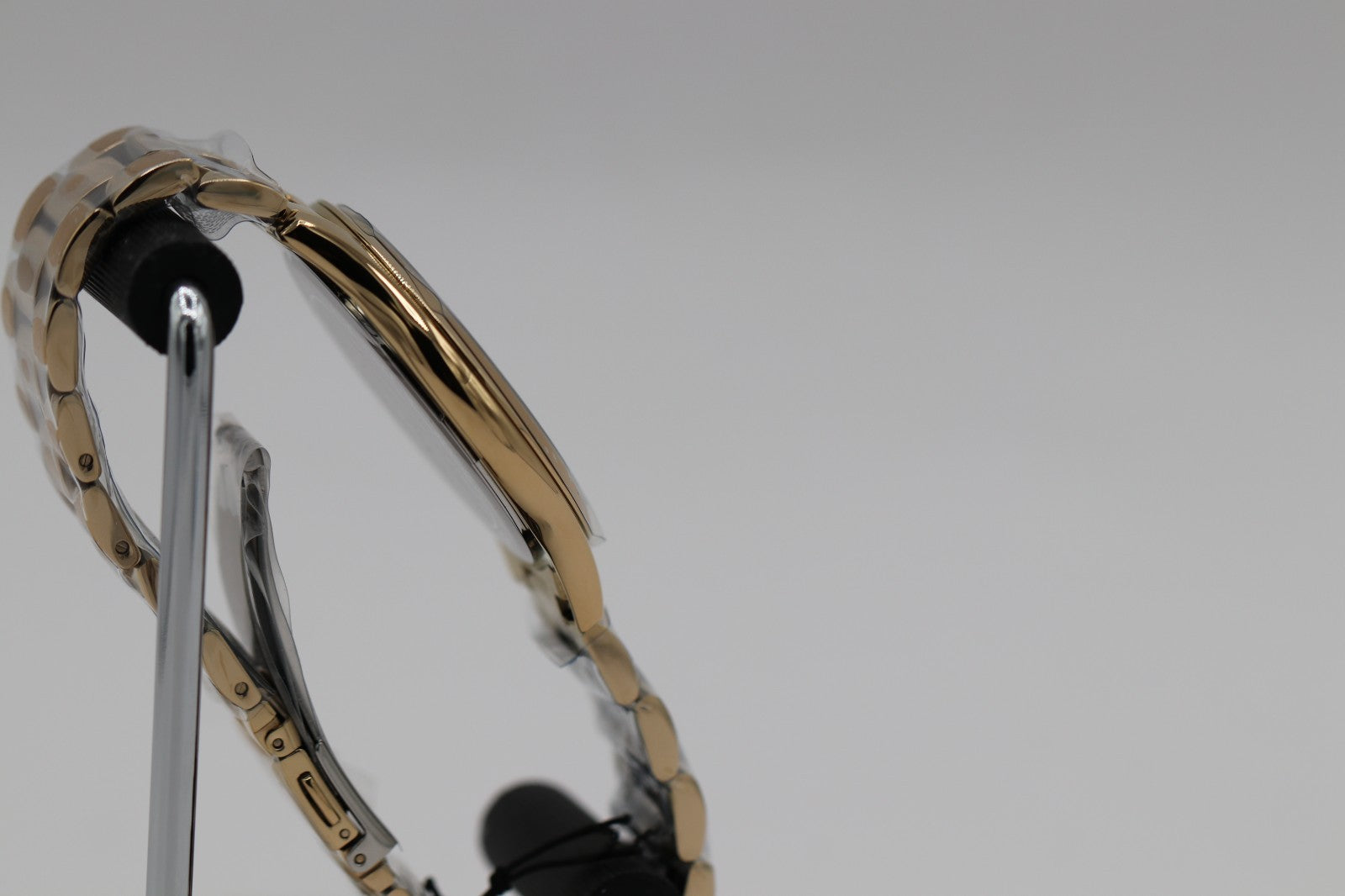 Michael Kors Slim Runway 42 mm SS Case Women's Gold-Tone Watch MK3179