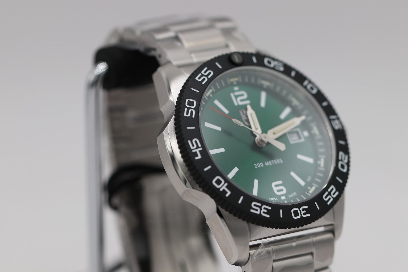Swiss Luminox XS.3137 Pacific Diver Green Dial Tritium Stainless Mens 44mm Watch