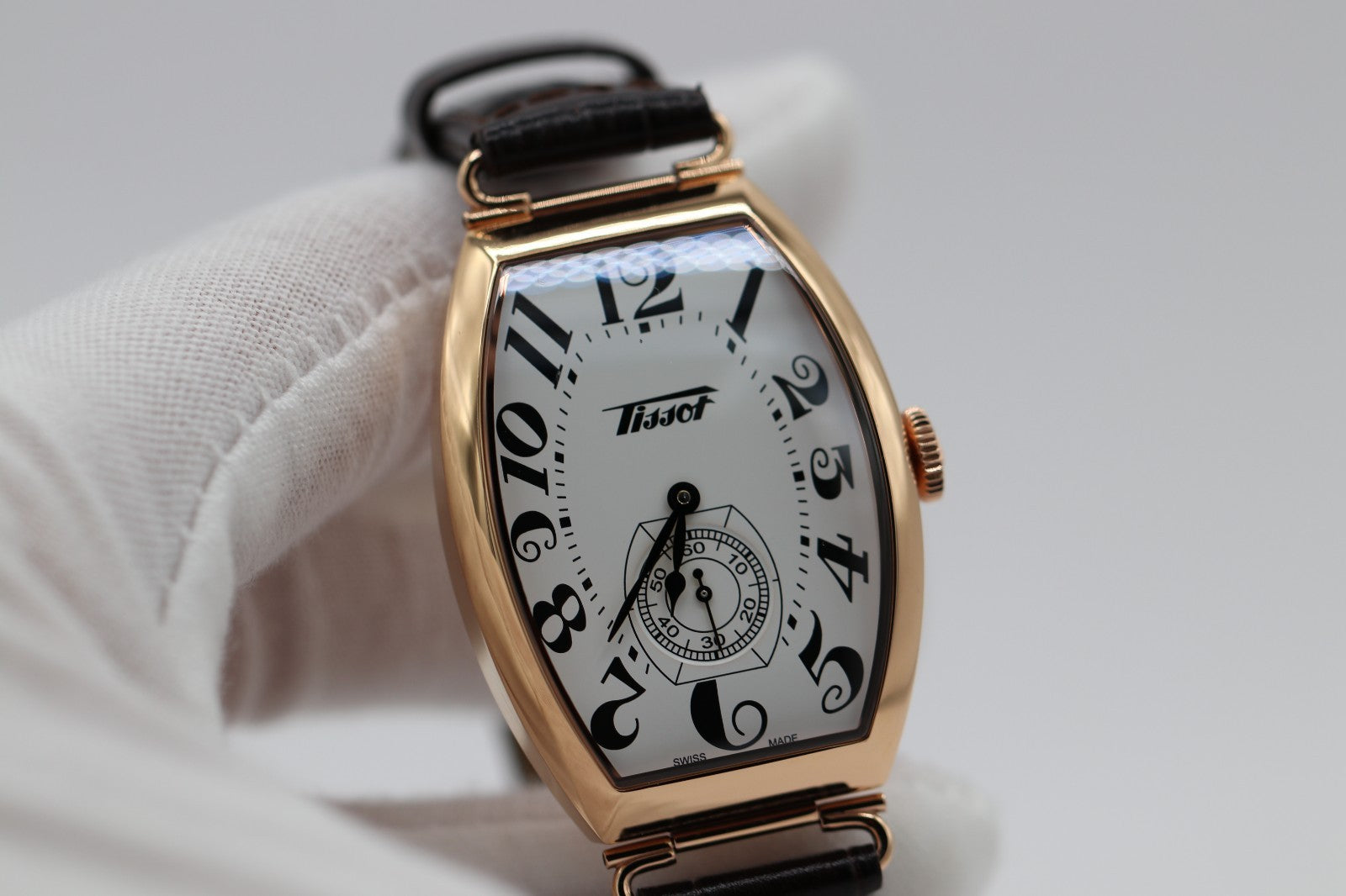 Tissot T1285053601200 Unisex Watch Analog Display Manual Movement Leather Band