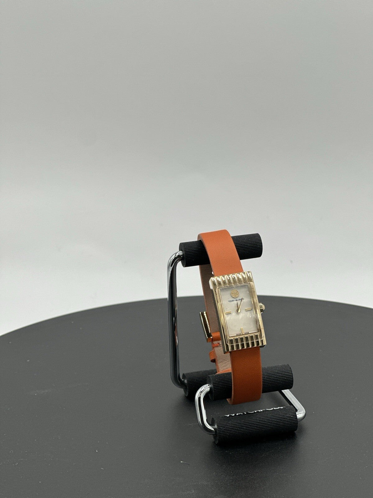 NWB Tory Burch TRB2003 buddy signature Watch gold plated 31x17 mm 100% AUTHENTIC