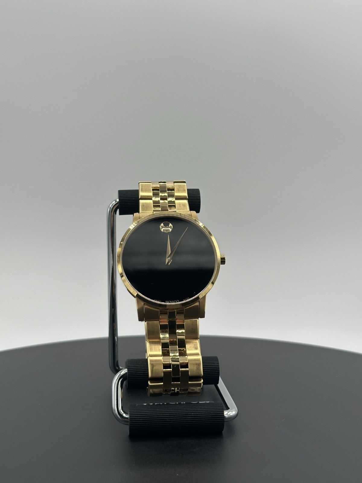 Movado Museum Men's Watch 0607203 Classic Series Swiss Made Quartz 40mm Steel