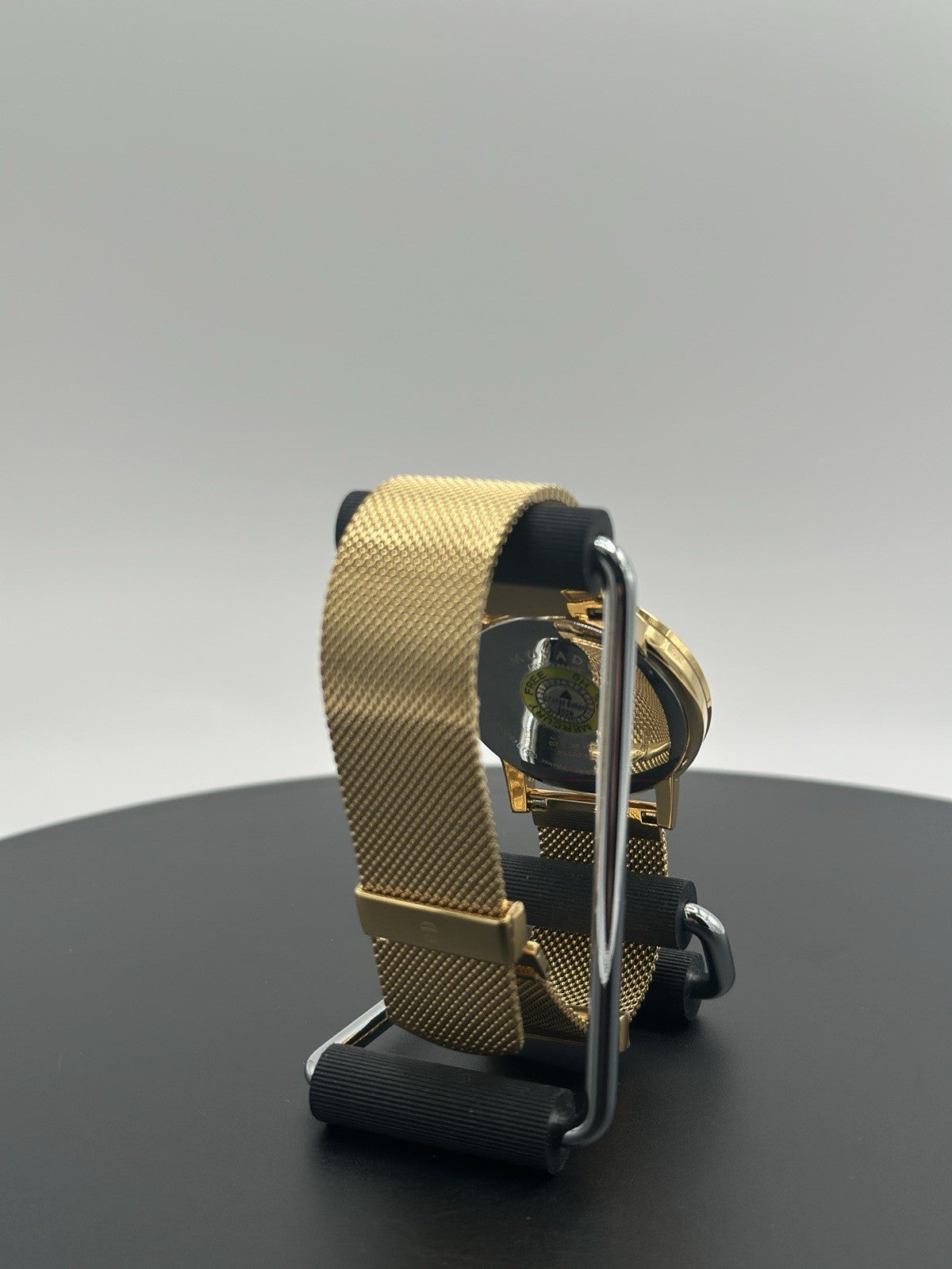 Movado Museum Watch Men 40mm Black Dial Gold Case Round Mesh Band 0607396