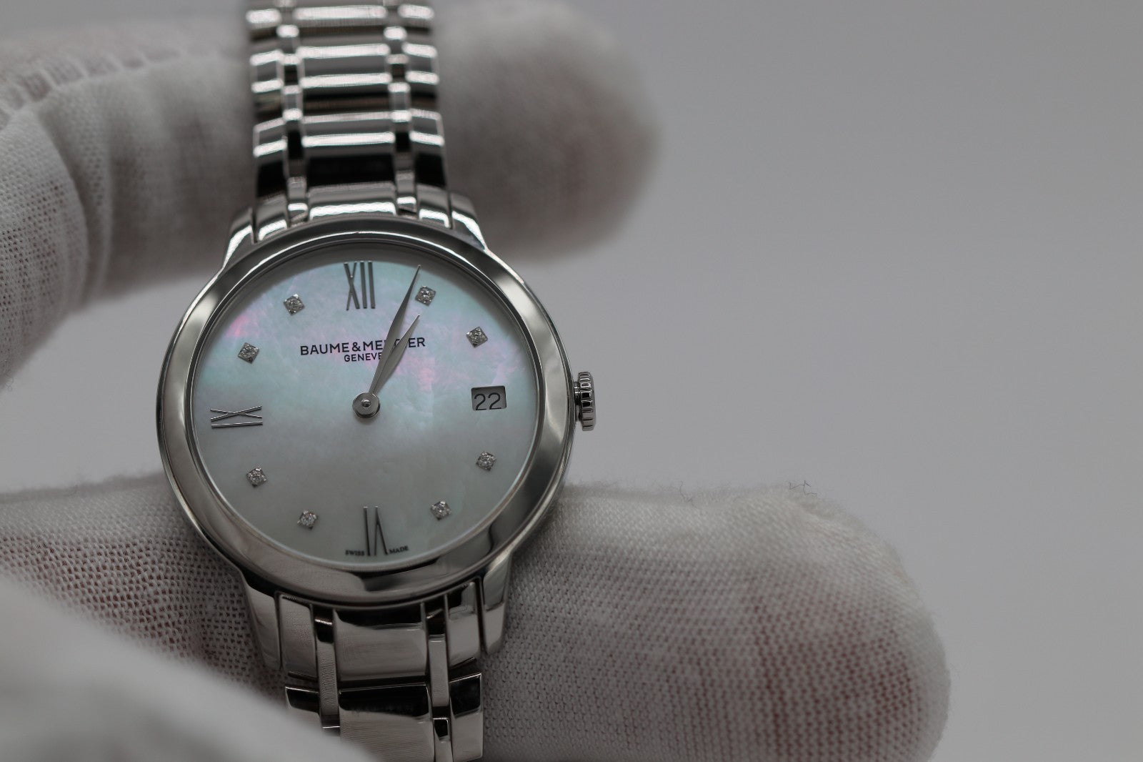 Baume et Mercier Classima MOP  Dial Ladies Watch MOA10326